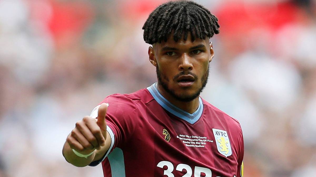 Tinh thần chiến đấu kiên cường giúp Tyrone Mings luôn cực kỳ chắc chắn - Bí quyết vững vàng của trung vệ áo số 3 Tinh thần chiến đấu kiên cường giúp Tyrone Mings luôn cực kỳ chắc chắn - Bí quyết vững vàng của trung vệ áo số 3