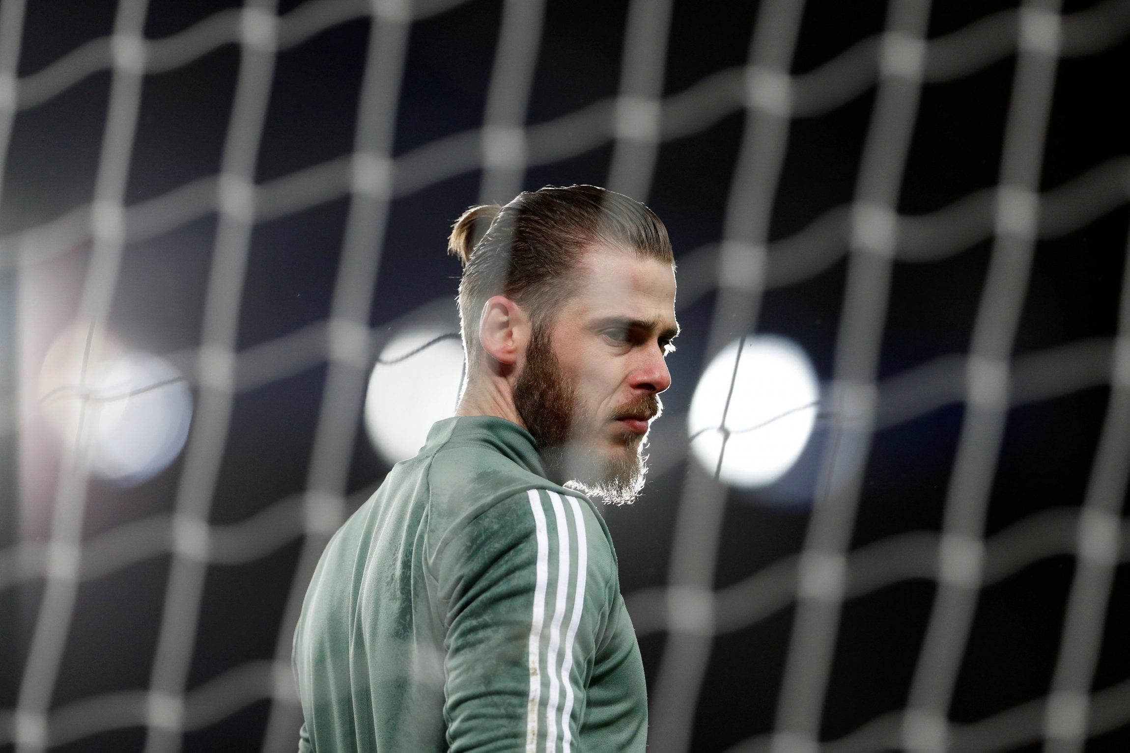 Manchester United Fans Beg De Gea To Sign Lifetime Deal Manchester United Fans Beg De Gea To Sign Lifetime Deal