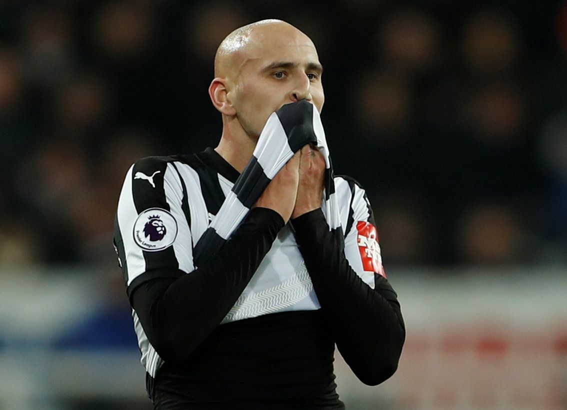 Soccer Football - Premier League - Newcastle United vs Swansea City - St James' Park, Newcastle, Britain - January 13, 2018   Newcastle United's Jonjo Shelvey reacts                   Action Images via Reuters/Lee Smith    EDITORIAL USE ONLY. No use with unauthorized audio, video, data, fixture lists, club/league logos or "live" services. Online in-match use limited to 75 images, no video emulation. No use in betting, games or single club/league/player publications.  Please contact your account 