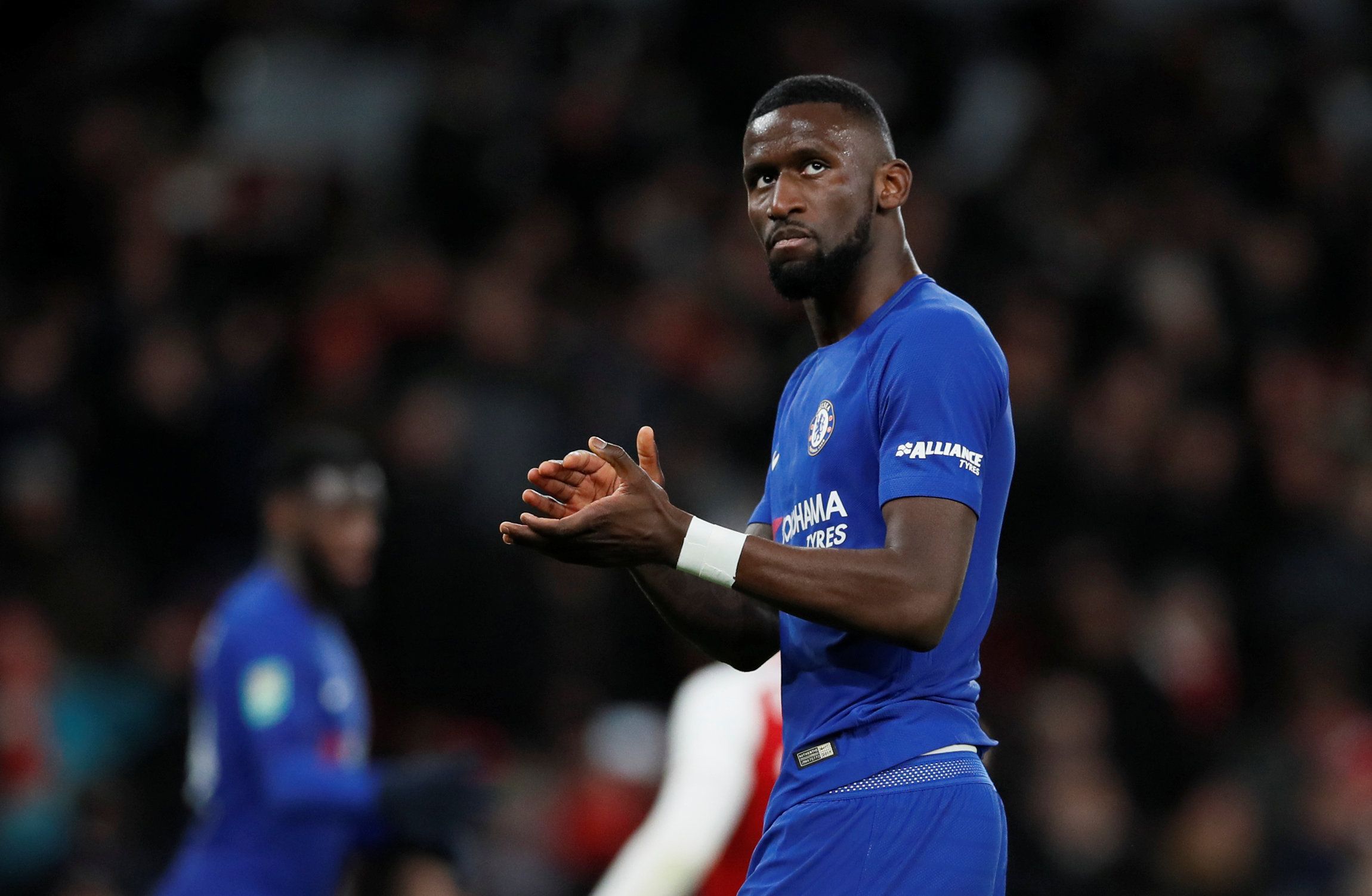 Soccer Football - Carabao Cup Semi Final Second Leg - Arsenal vs Chelsea - Emirates Stadium, London, Britain - January 24, 2018   Chelsea's Antonio Rudiger applauds fans after the match    REUTERS/David Klein    EDITORIAL USE ONLY. No use with unauthorized audio, video, data, fixture lists, club/league logos or 