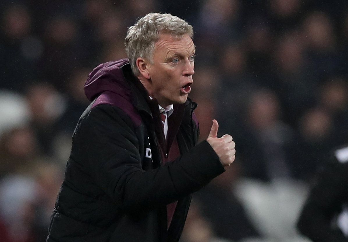 Soccer Football - Premier League - West Ham United vs Crystal Palace - London Stadium, London, Britain - January 30, 2018   West Ham United manager David Moyes gestures   Action Images via Reuters/Peter Cziborra    EDITORIAL USE ONLY. No use with unauthorized audio, video, data, fixture lists, club/league logos or 