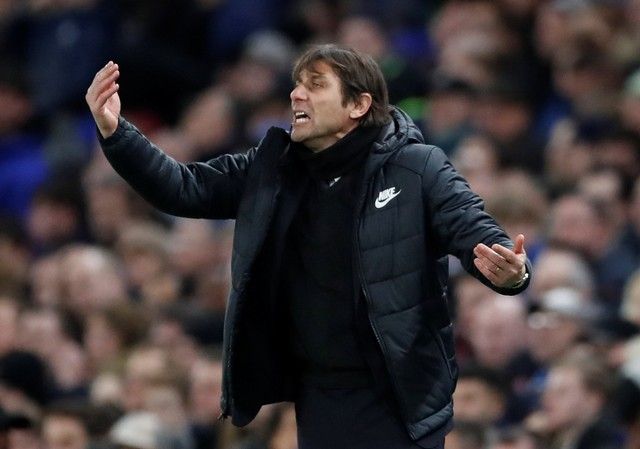 Soccer Football - Champions League Round of 16 First Leg - Chelsea vs FC Barcelona - Stamford Bridge, London, Britain - February 20, 2018   Chelsea manager Antonio Conte                          Action Images via Reuters/Andrew Boyers