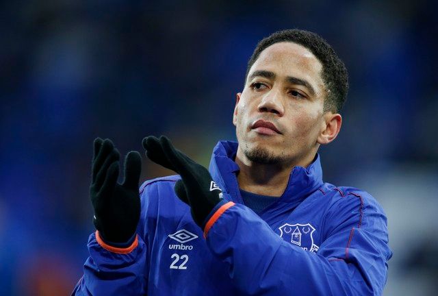 Football Soccer - Everton v Dagenham &amp; Redbridge - FA Cup Third Round - Goodison Park - 9/1/16 
Everton's Steven Pienaar before the game 
Reuters / Andrew Yates 
Livepic 
EDITORIAL USE ONLY. No use with unauthorized audio, video, data, fixture lists, club/league logos or 