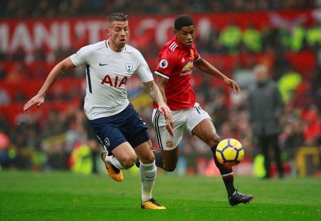 Soccer Football - Premier League - Manchester United vs Tottenham Hotspur - Old Trafford, Manchester, Britain - October 28, 2017   Manchester United's Marcus Rashford in action with Tottenham's Toby Alderweireld    Action Images via Reuters/Jason Cairnduff    EDITORIAL USE ONLY. No use with unauthorized audio, video, data, fixture lists, club/league logos or 