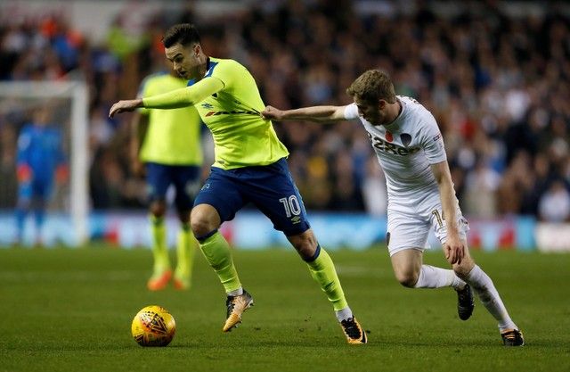 Soccer Football - Championship - Leeds United vs Derby County - Elland Road, Leeds, Britain - October 31, 2017   Tom Lawrence of Derby County and Eunan O'Kane of Leeds United in action   Action Images/Ed Sykes    EDITORIAL USE ONLY. No use with unauthorized audio, video, data, fixture lists, club/league logos or 