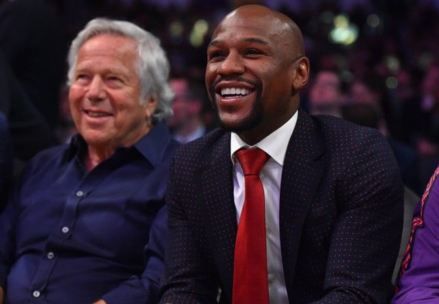 February 18, 2018; Los Angeles, CA, USA; Boxer Floyd Mayweather Jr. in attendance with New England Patriots owner Robert Kraft during the second half of the 2018 NBA All Star Game at Staples Center. Mandatory Credit: Bob Donnan-USA TODAY Sports