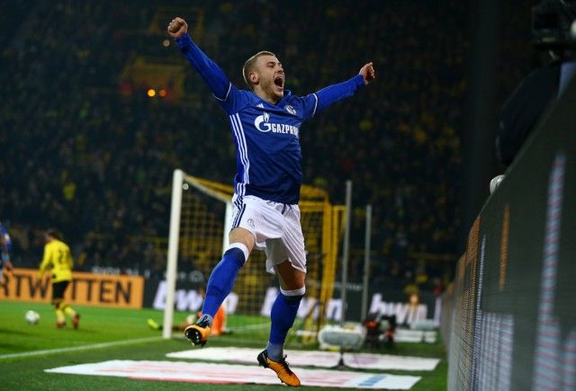 Soccer Football - Bundesliga - Borussia Dortmund vs Schalke 04 - Signal Iduna Park, Dortmund, Germany - November 25, 2017   Schalke’s Max Meyer celebrates their fourth goal    REUTERS/Wolfgang Rattay    DFL RULES TO LIMIT THE ONLINE USAGE DURING MATCH TIME TO 15 PICTURES PER GAME. IMAGE SEQUENCES TO SIMULATE VIDEO IS NOT ALLOWED AT ANY TIME. FOR FURTHER QUERIES PLEASE CONTACT DFL DIRECTLY AT + 49 69 650050
