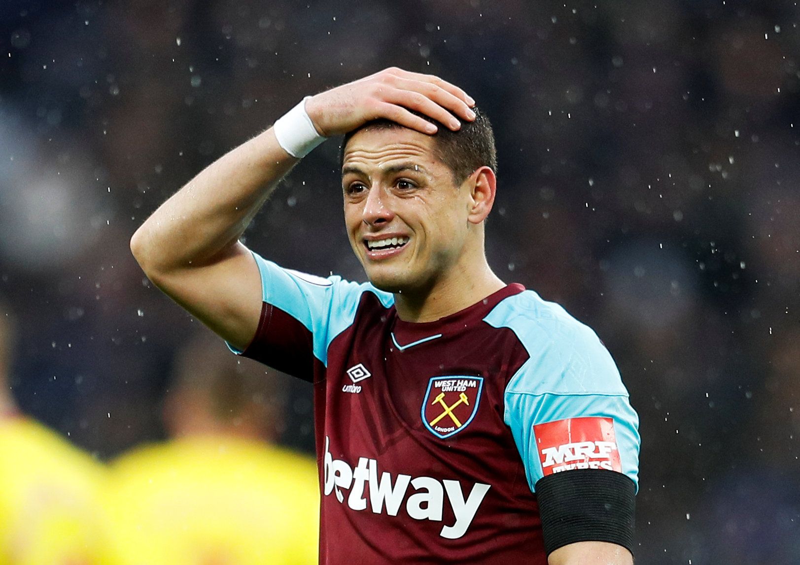 Soccer Football - Premier League - West Ham United vs Watford - London Stadium, London, Britain - February 10, 2018   West Ham United's Javier Hernandez reacts after his goal is disallowed   REUTERS/Peter Nicholls    EDITORIAL USE ONLY. No use with unauthorized audio, video, data, fixture lists, club/league logos or 