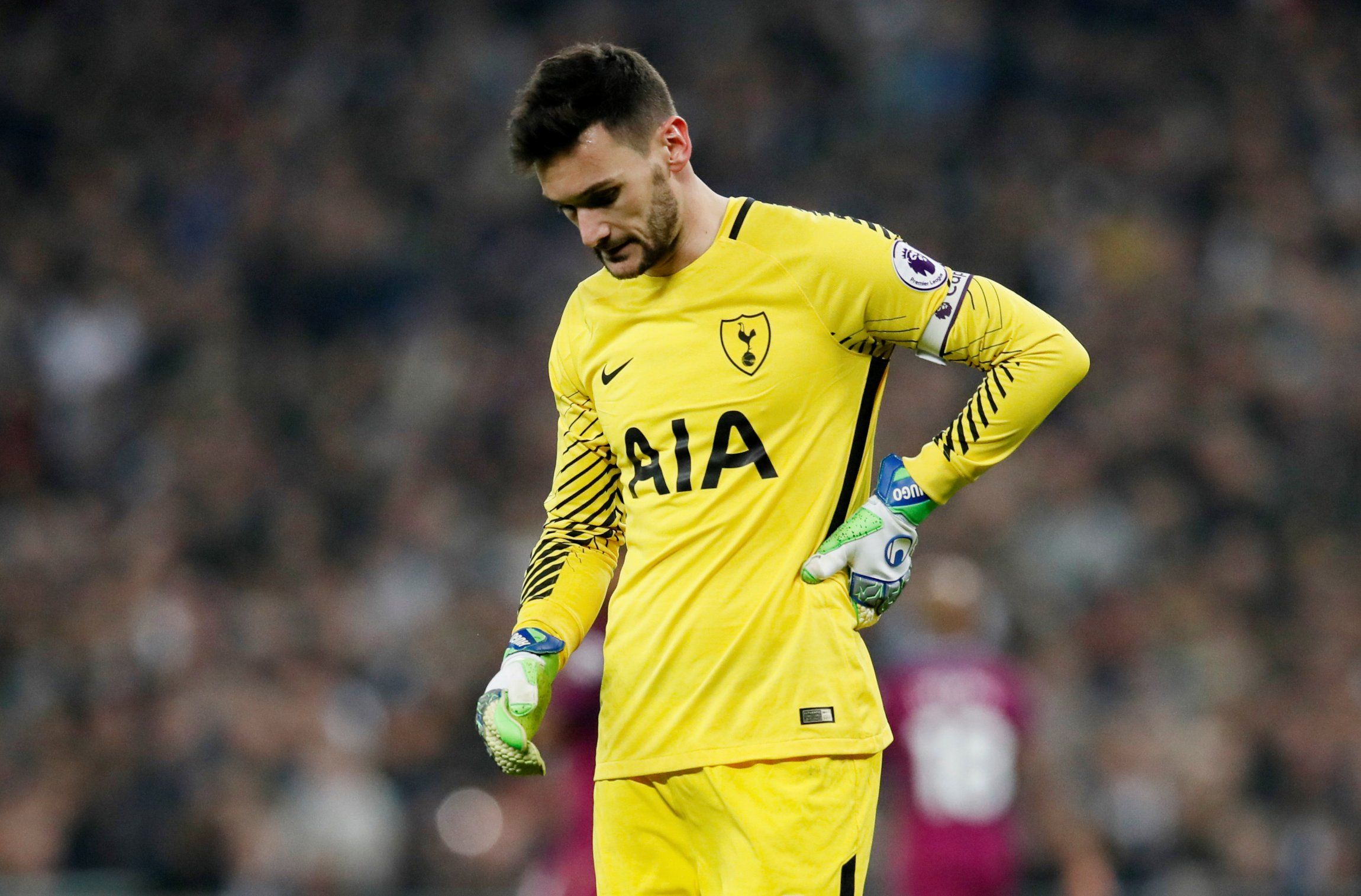 Hugo Lloris looks dejected during Tottenham Hotspur's defeat to Manchester City