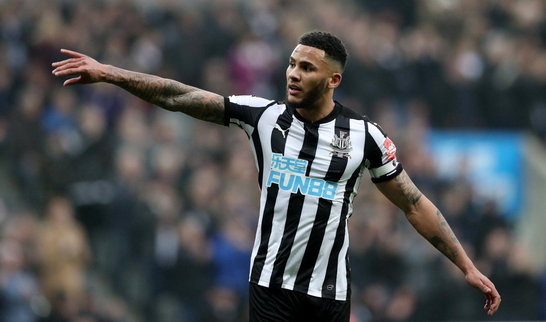 Jamaal Lascelles in action for Newcastle United