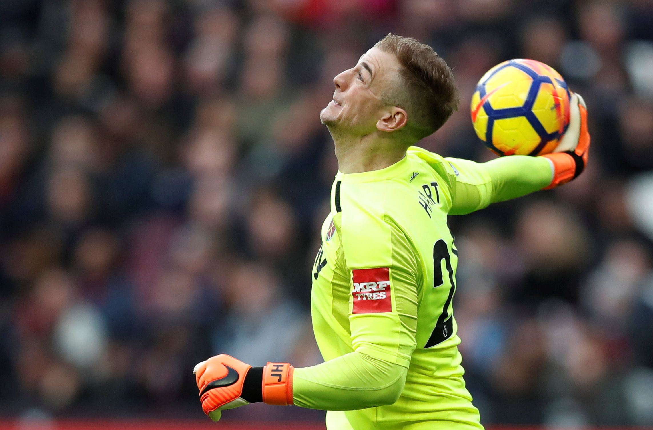 Soccer Football - Premier League - West Ham United vs Burnley - London Stadium, London, Britain - March 10, 2018   West Ham United's Joe Hart in action   Action Images via Reuters/Peter Cziborra    EDITORIAL USE ONLY. No use with unauthorized audio, video, data, fixture lists, club/league logos or 