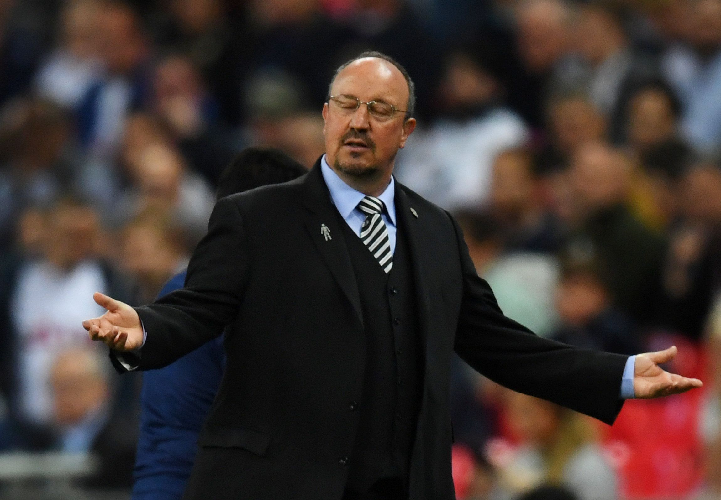 Soccer Football - Premier League - Tottenham Hotspur v Newcastle United - Wembley Stadium, London, Britain - May 9, 2018   Newcastle United manager Rafael Benitez reacts   REUTERS/Dylan Martinez    EDITORIAL USE ONLY. No use with unauthorized audio, video, data, fixture lists, club/league logos or 