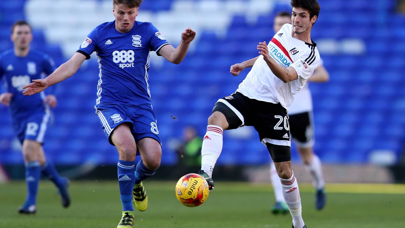 Stephen Gleeson has the playing experience to help improve Aberdeen's ...
