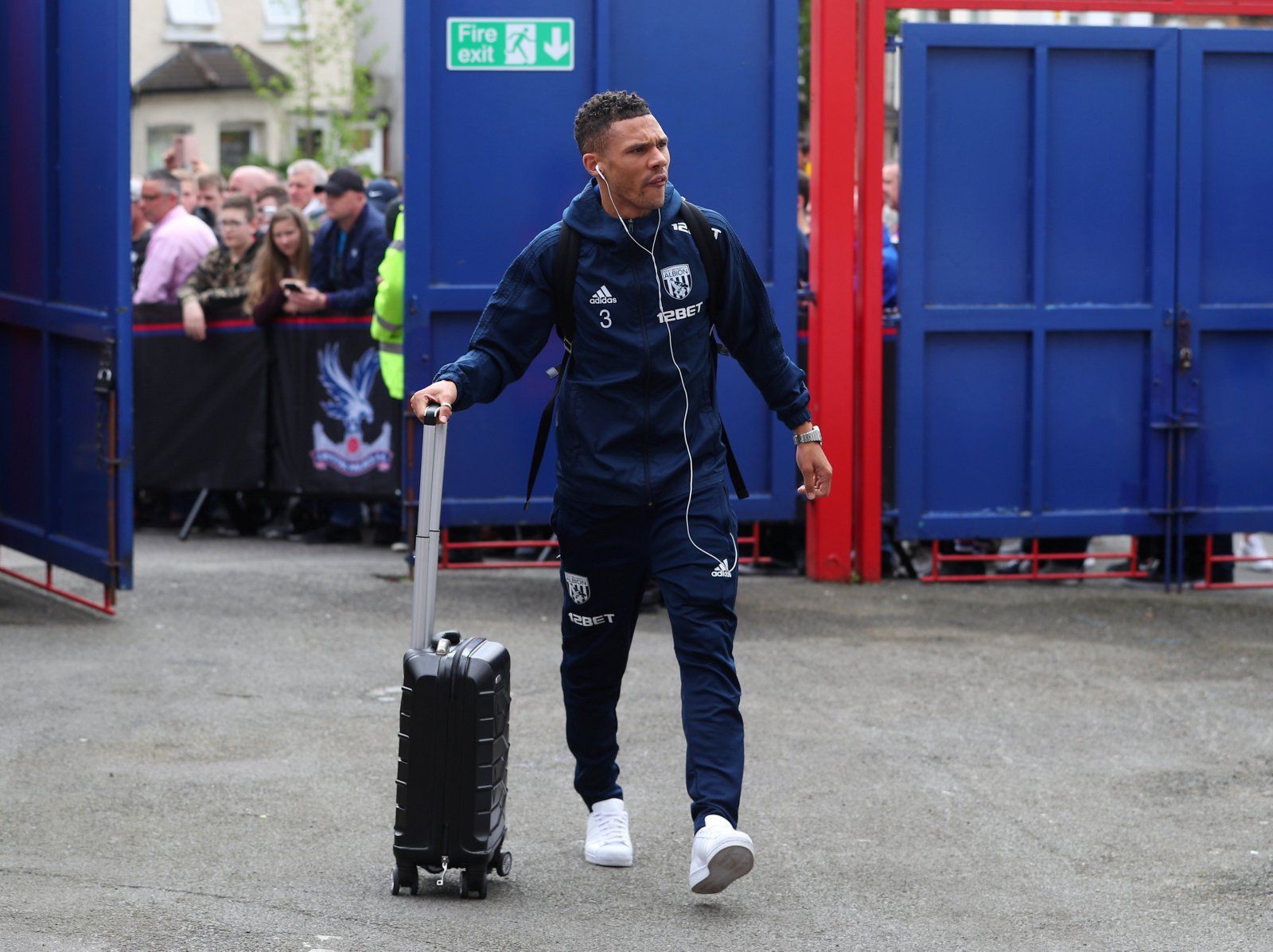 Kieran Gibbs would help Fulham ensure Premier League safety