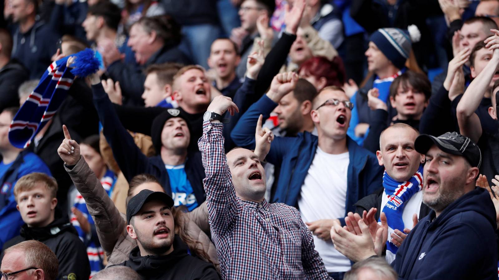 Rangers fans stunned by Middleton performance