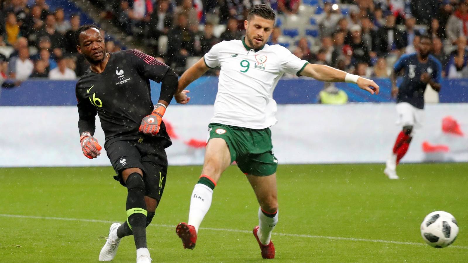 Shane Long would have a bigger impact than Kyle Lafferty at Ibrox