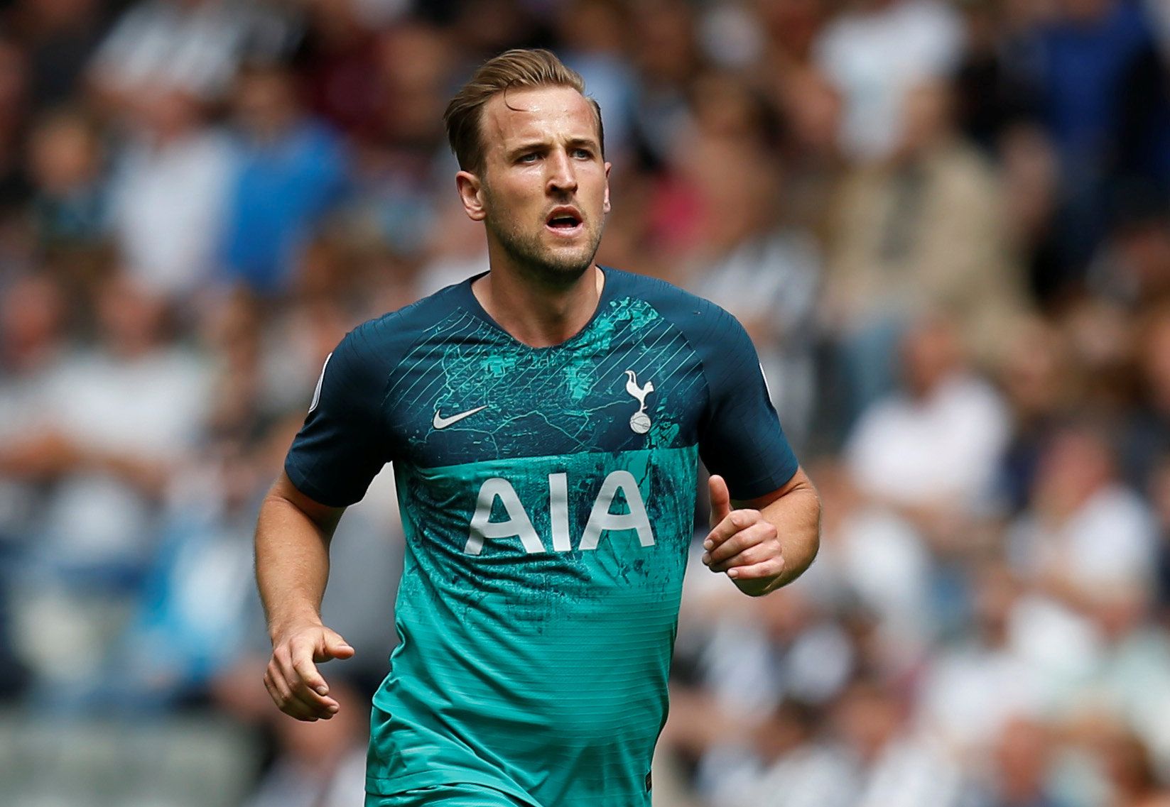 Soccer Football - Premier League - Newcastle United v Tottenham Hotspur - St James' Park, Newcastle, Britain - August 11, 2018   Tottenham's Harry Kane    Action Images via Reuters/Ed Sykes    EDITORIAL USE ONLY. No use with unauthorized audio, video, data, fixture lists, club/league logos or "live" services. Online in-match use limited to 75 images, no video emulation. No use in betting, games or single club/league/player publications.  Please contact your account representative for further det