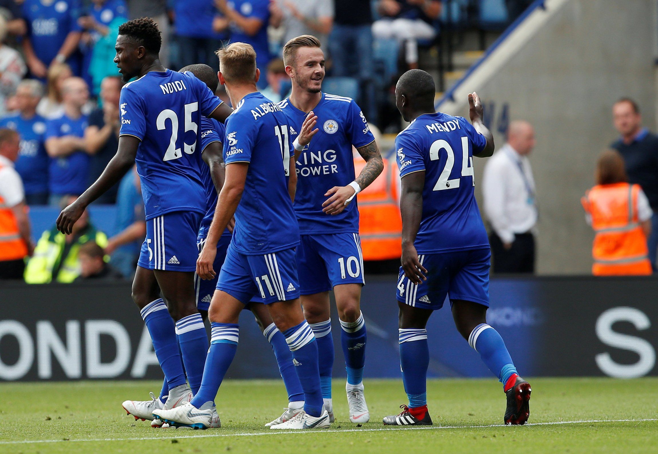 James Maddison celebrates scoring Leicester's second goal vs Wolves