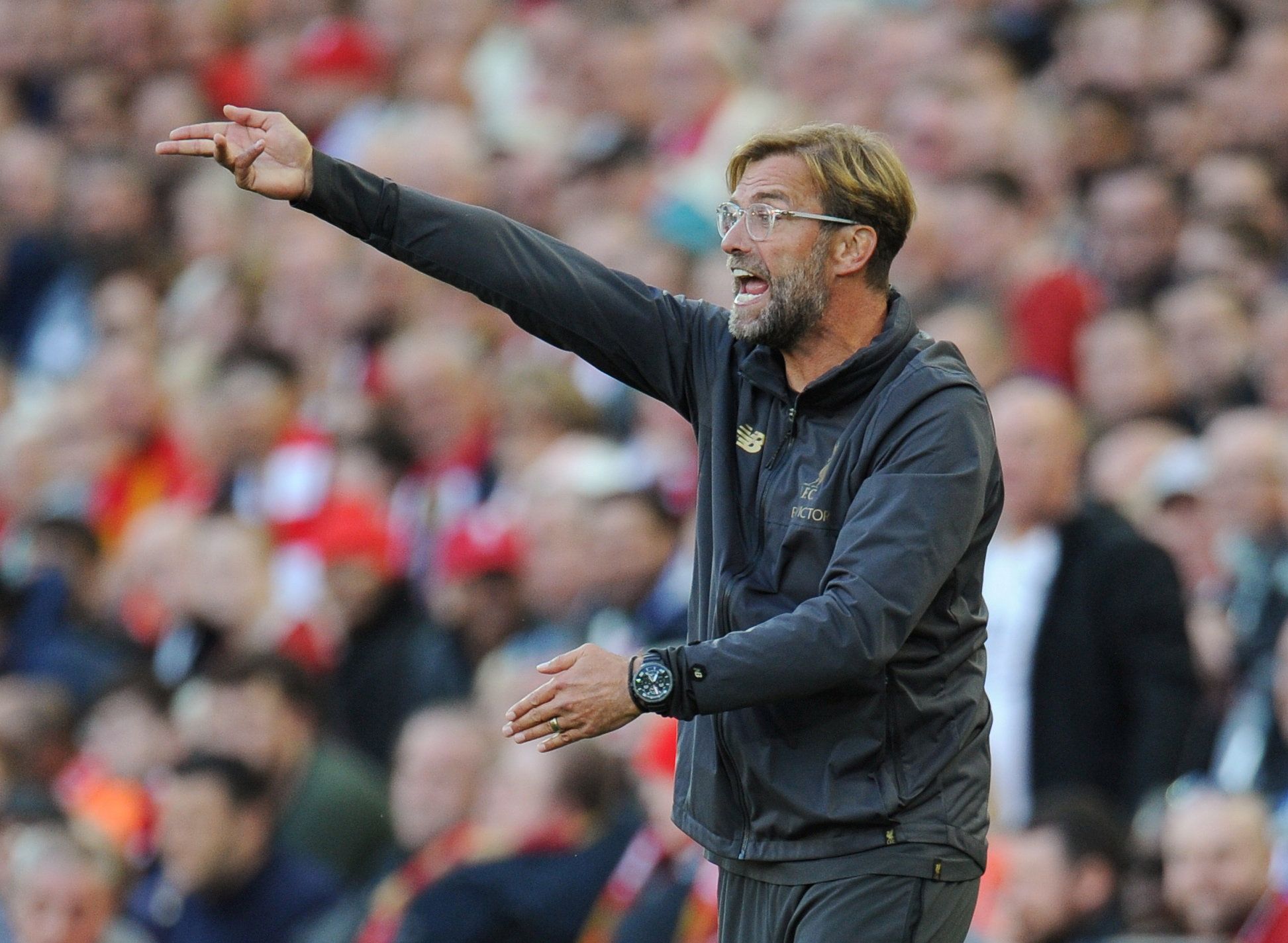 Soccer Football - Premier League - Liverpool v Brighton &amp; Hove Albion - Anfield, Liverpool, Britain - August 25, 2018  Liverpool manager Juergen Klopp gestures during the match   REUTERS/Peter Powell  EDITORIAL USE ONLY. No use with unauthorized audio, video, data, fixture lists, club/league logos or 
