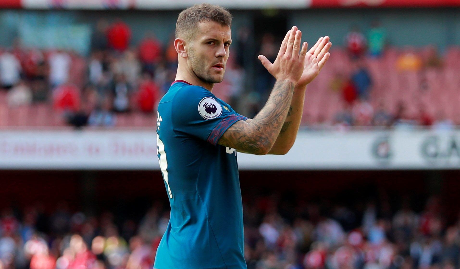 Soccer Football - Premier League - Arsenal v West Ham United - Emirates Stadium, London, Britain - August 25, 2018  West Ham's Jack Wilshere applauds the fans after the match  Action Images via Reuters/Andrew Couldridge  EDITORIAL USE ONLY. No use with unauthorized audio, video, data, fixture lists, club/league logos or 