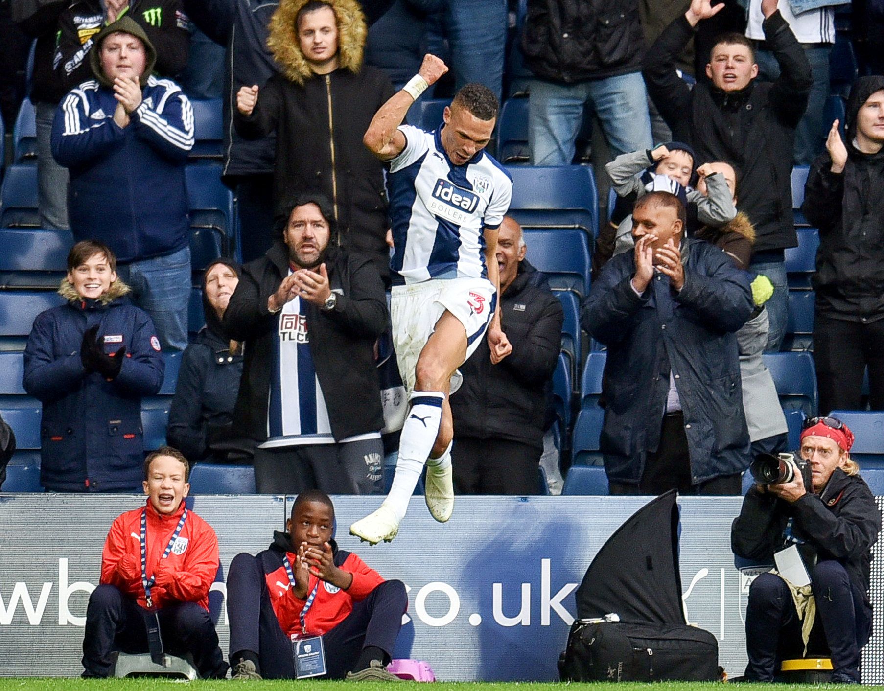 Soccer Football - Championship - West Bromwich Albion v Millwall - The Hawthorns, West Bromwich, Britain - September 22, 2018   West Bromwich Albion's Kieran Gibbs celebrates scoring their second goal     Action Images/Paul Burrows    EDITORIAL USE ONLY. No use with unauthorized audio, video, data, fixture lists, club/league logos or 