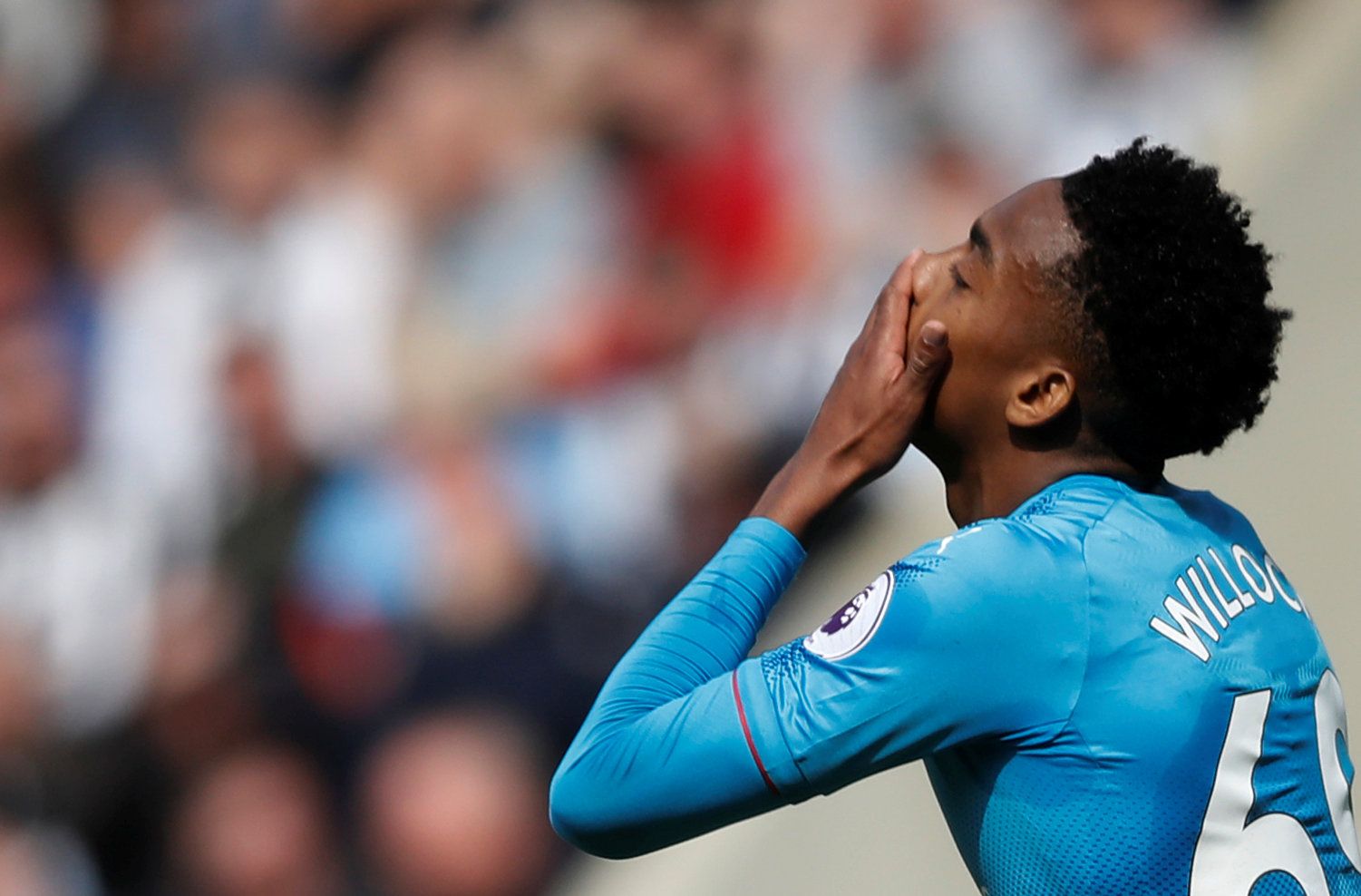 Soccer Football - Premier League - Newcastle United vs Arsenal - St James' Park, Newcastle, Britain - April 15, 2018   Arsenal's Joseph Willock reacts after missing a chance to score           Action Images via Reuters/Carl Recine    EDITORIAL USE ONLY. No use with unauthorized audio, video, data, fixture lists, club/league logos or 