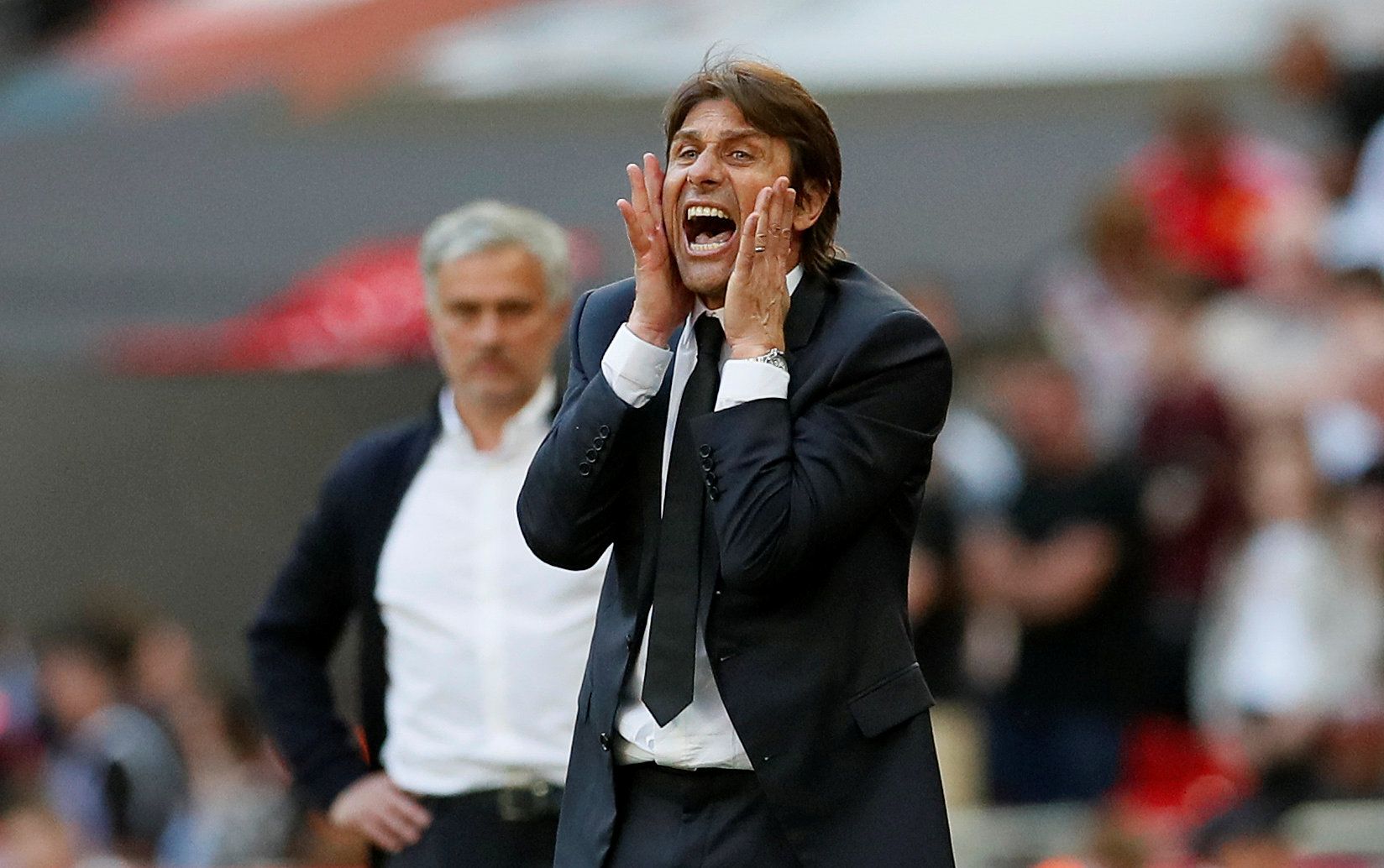 Soccer Football - FA Cup Final - Chelsea vs Manchester United - Wembley Stadium, London, Britain - May 19, 2018   Chelsea manager Antonio Conte reacts during the match   REUTERS/David Klein