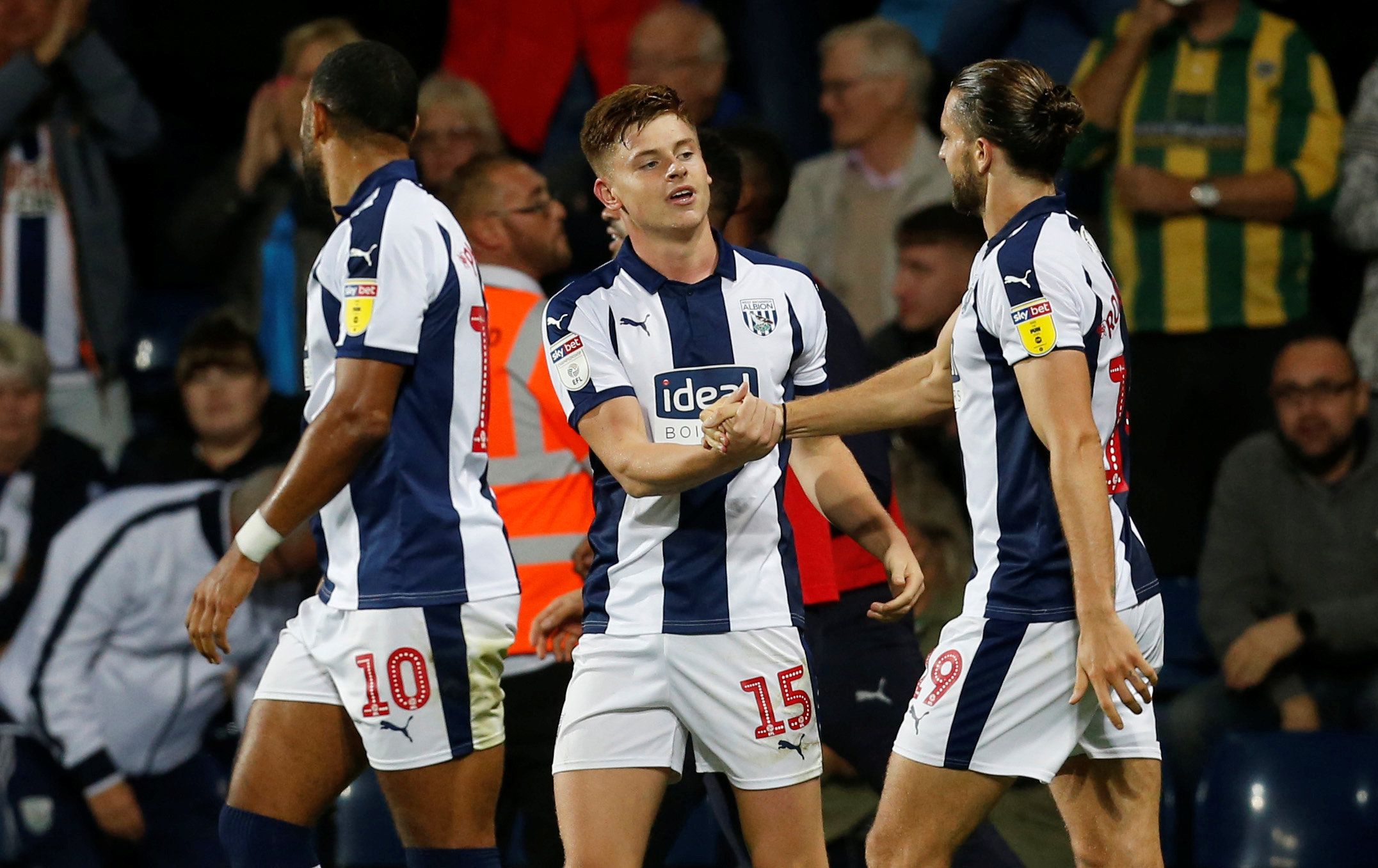Soccer Football - Championship - West Bromwich Albion v Bristol City - The Hawthorns, West Bromwich, Britain - September 18, 2018  West Bromwich Albion's Harvey Barnes celebrates with Jay Rodriguez after scoring their fourth goal  Action Images/Ed Sykes  EDITORIAL USE ONLY. No use with unauthorized audio, video, data, fixture lists, club/league logos or 