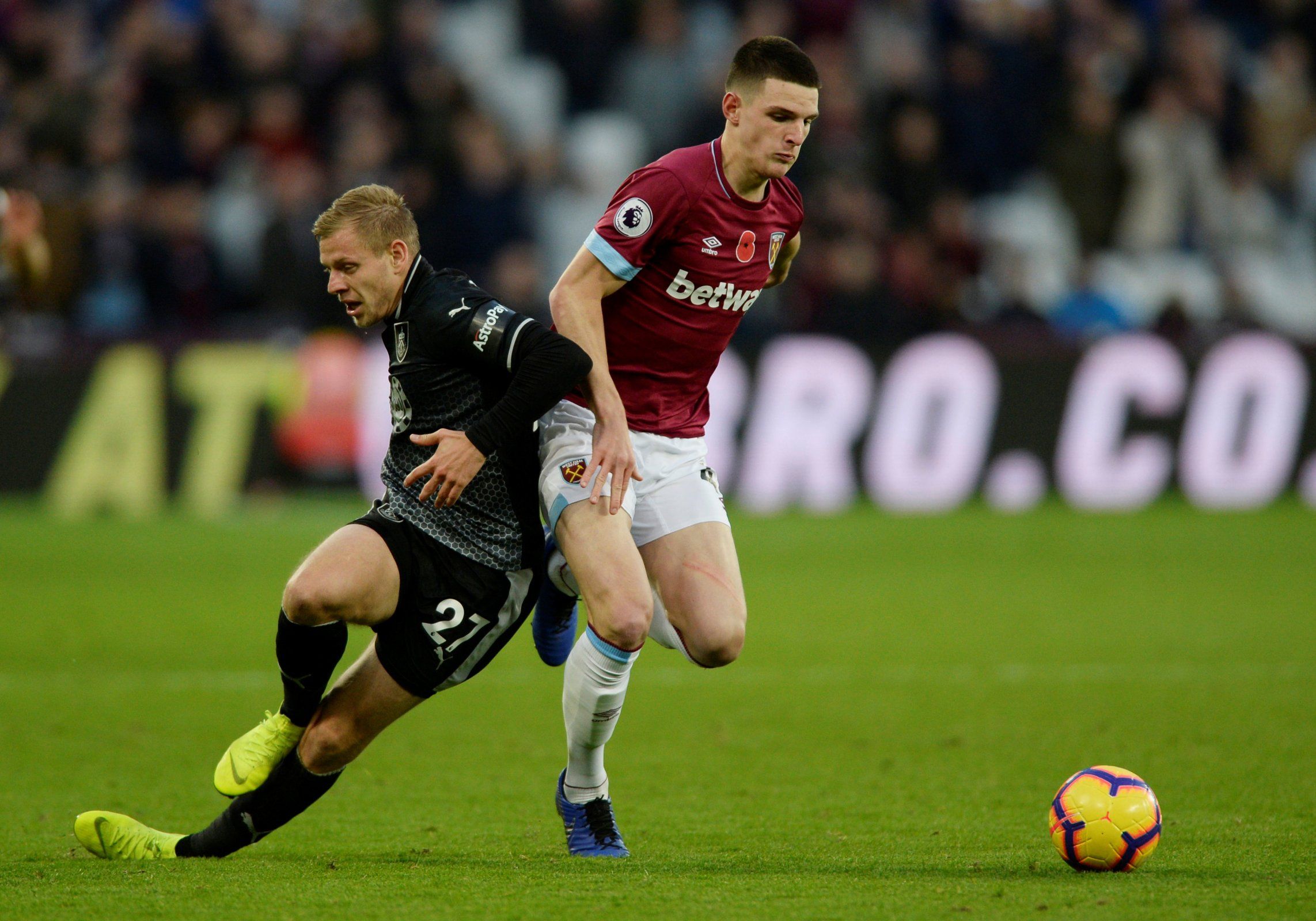 Burnley's Matej Vydra out-muscled by West Ham's Declan Rice