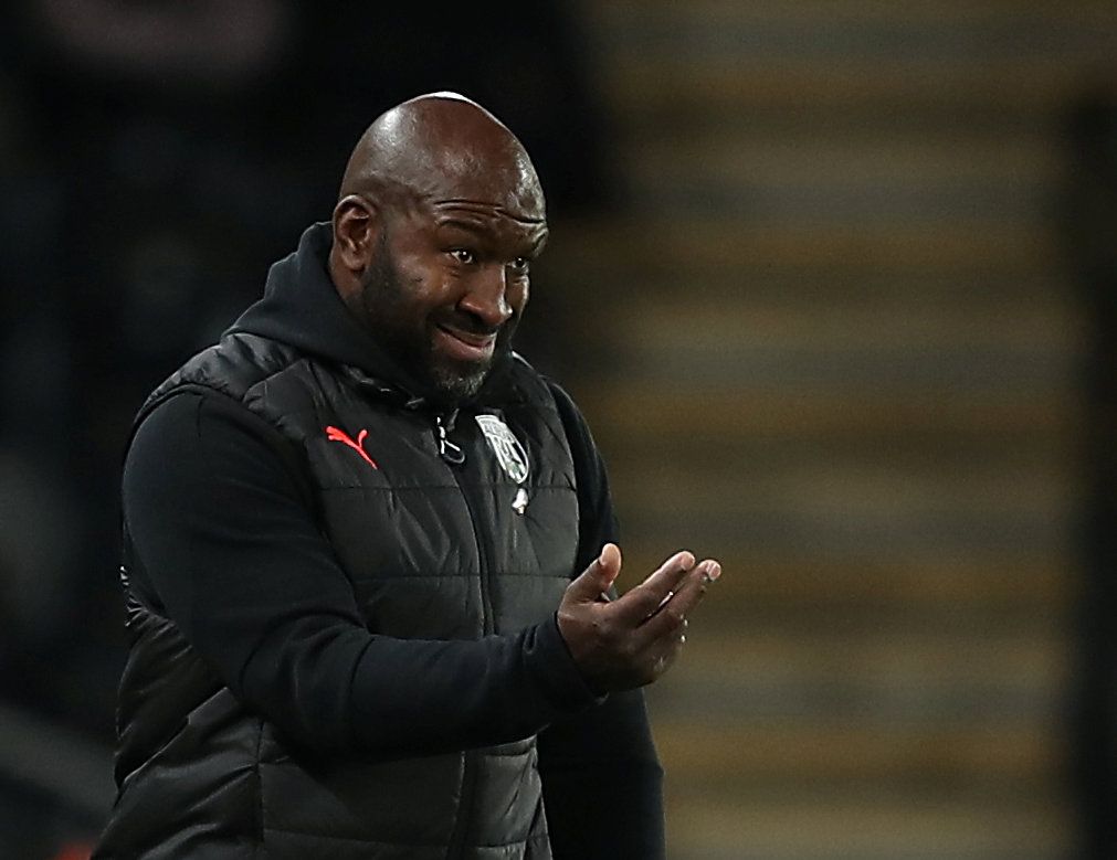 Soccer Football - Championship - Hull City v West Bromwich Albion - KCOM Stadium, Hull, Britain - November 3, 2018   West Bromwich Albion manager Darren Moore   Action Images/John Clifton    EDITORIAL USE ONLY. No use with unauthorized audio, video, data, fixture lists, club/league logos or 