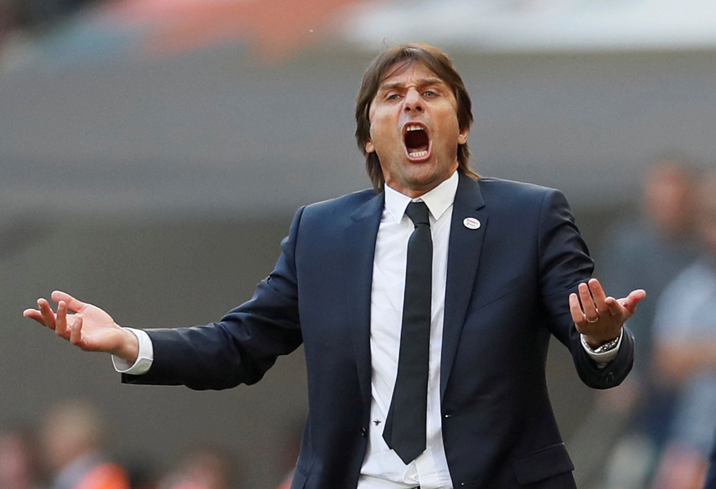 FILE PHOTO: Soccer Football - FA Cup Final - Chelsea vs Manchester United - Wembley Stadium, London, Britain - May 19, 2018     Chelsea manager Antonio Conte reacts     REUTERS/David Klein/File Photo
