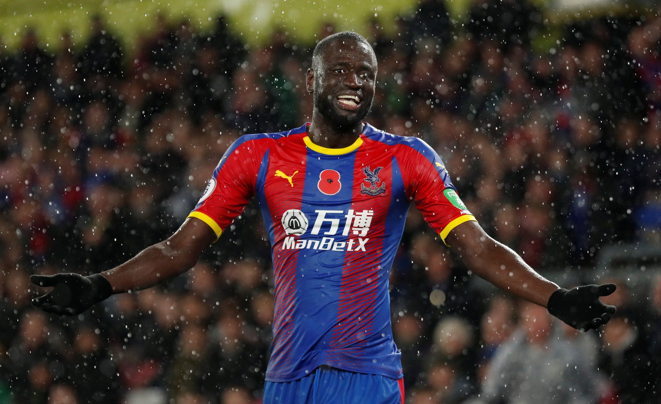 Soccer Football - Premier League - Crystal Palace v Tottenham Hotspur - Selhurst Park, London, Britain - November 10, 2018  Crystal Palace's Cheikhou Kouyate reacts  Action Images via Reuters/Peter Cziborra  EDITORIAL USE ONLY. No use with unauthorized audio, video, data, fixture lists, club/league logos or 