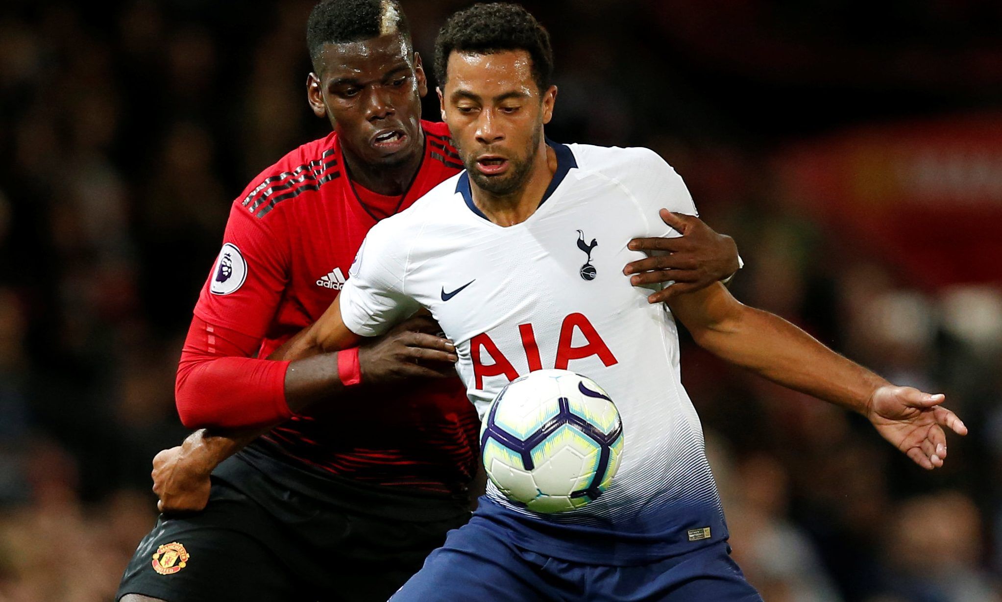 Soccer Football - Premier League - Manchester United v Tottenham Hotspur - Old Trafford, Manchester, Britain - August 27, 2018   Tottenham's Mousa Dembele in action with Manchester United's Paul Pogba                  REUTERS/Andrew Yates    EDITORIAL USE ONLY. No use with unauthorized audio, video, data, fixture lists, club/league logos or 