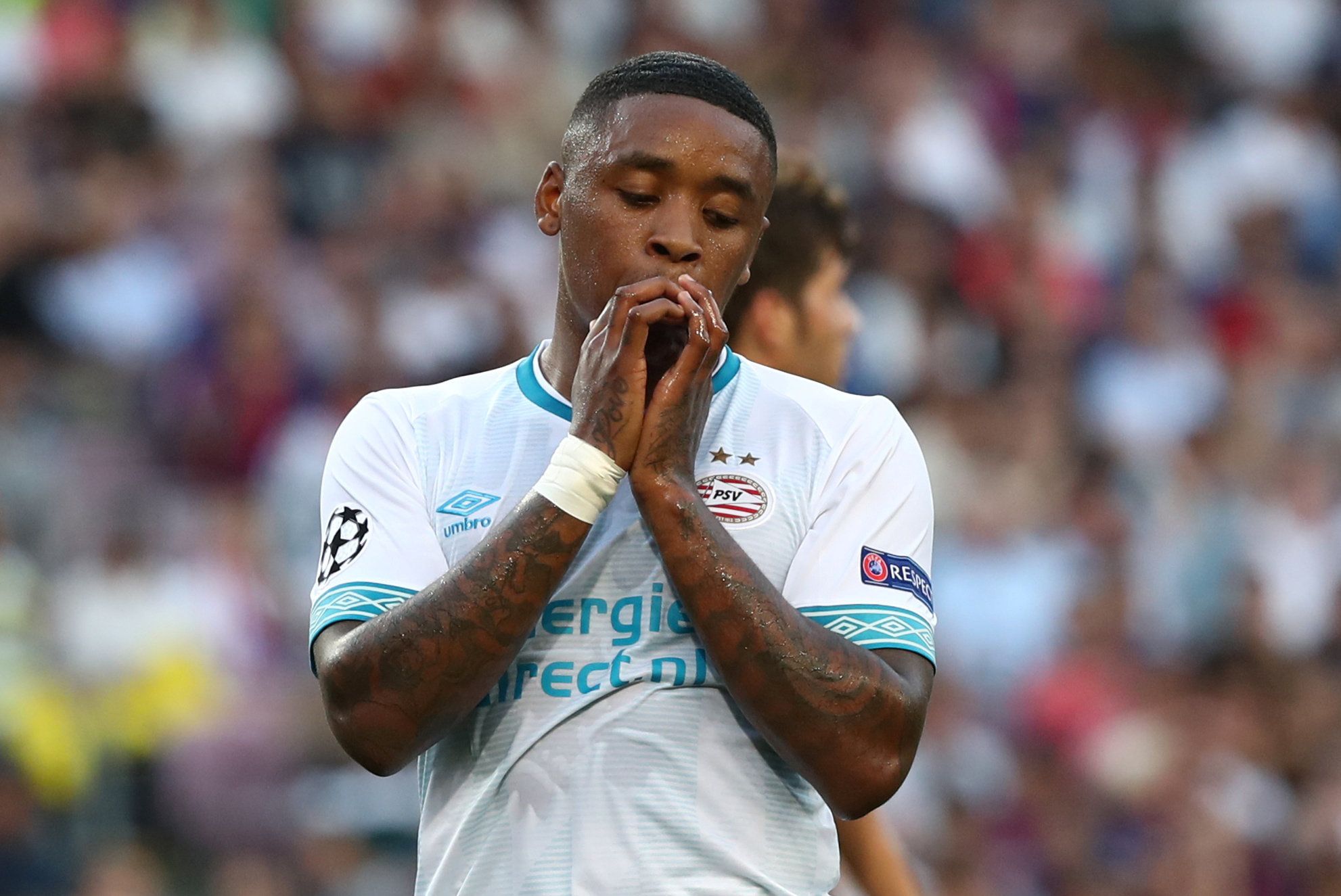 Soccer Football - Champions League - Group Stage - Group B - FC Barcelona v PSV Eindhoven - Camp Nou, Barcelona, Spain - September 18, 2018  PSV Eindhoven's Steven Bergwijn looks dejected   REUTERS/Sergio Perez