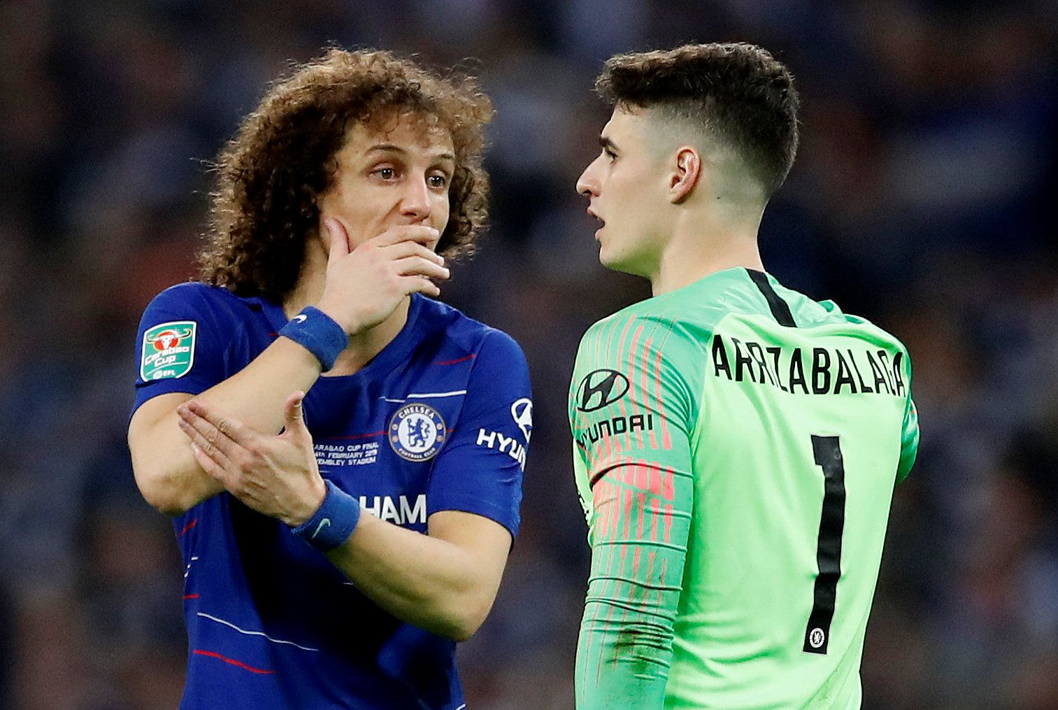 Soccer Football - Carabao Cup Final - Manchester City v Chelsea - Wembley Stadium, London, Britain - February 24, 2019  Chelsea's Kepa Arrizabalaga speaks with David Luiz after he is called to be substituted     Action Images via Reuters/Carl Recine  EDITORIAL USE ONLY. No use with unauthorized audio, video, data, fixture lists, club/league logos or 