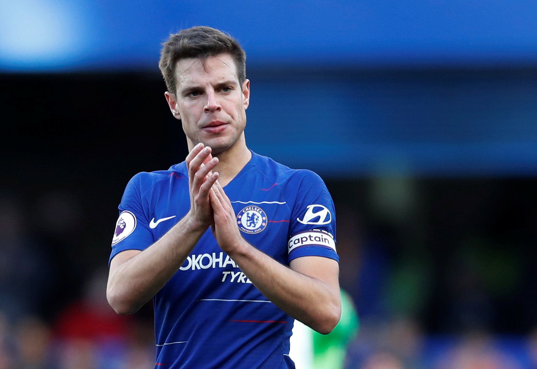 Soccer Football - Premier League - Chelsea v Wolverhampton Wanderers - Stamford Bridge, London, Britain - March 10, 2019  Chelsea's Cesar Azpilicueta applauds fans after the match    REUTERS/David Klein  EDITORIAL USE ONLY. No use with unauthorized audio, video, data, fixture lists, club/league logos or "live" services. Online in-match use limited to 75 images, no video emulation. No use in betting, games or single club/league/player publications.  Please contact your account representative for 