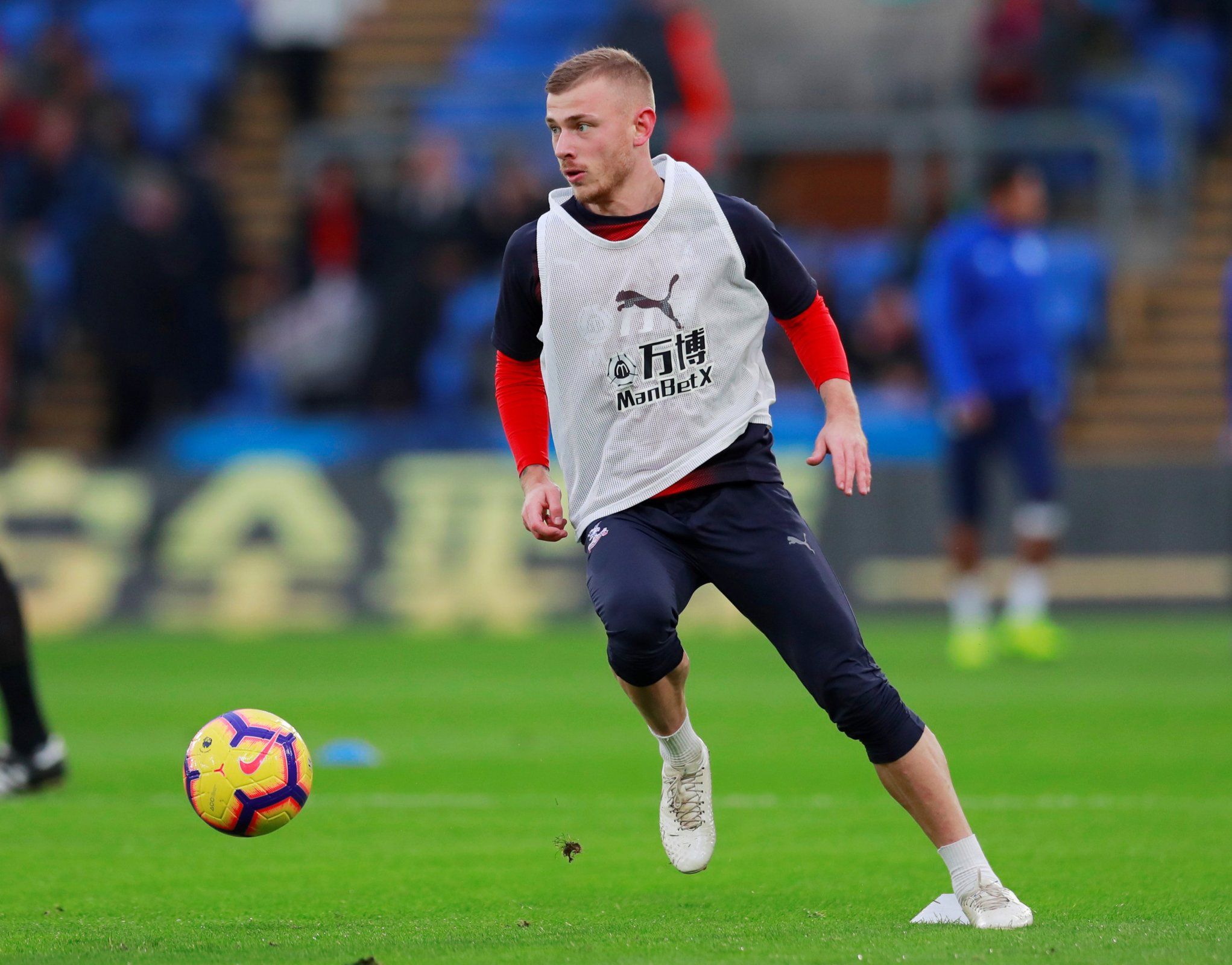Max Meyer in warmup
