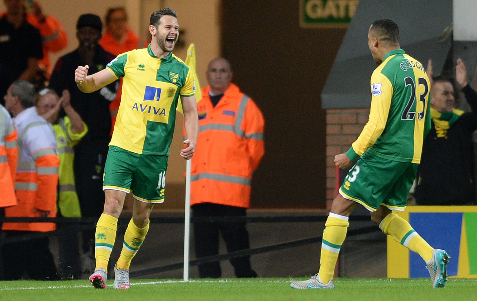 Football - Norwich City v West Bromwich Albion - Capital One Cup Third Round - Carrow Road - 23/9/15 
Norwich's Matt Jarvis celebrates scoring their first goal 
Mandatory Credit: Action Images / Alan Walter 
Livepic 
EDITORIAL USE ONLY. No use with unauthorized audio, video, data, fixture lists, club/league logos or 