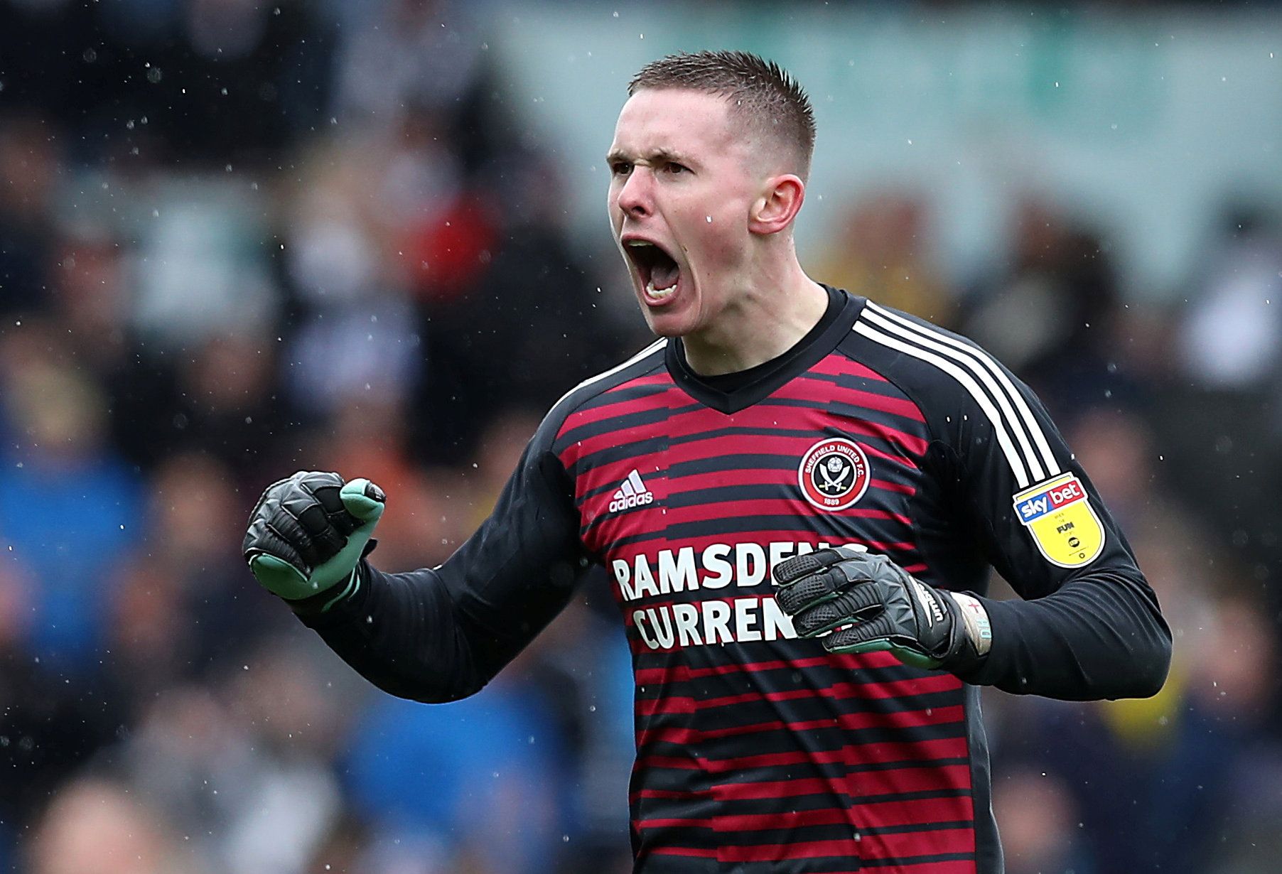Soccer Football - Championship - Leeds United v Sheffield United - Elland Road, Leeds, Britain - March 16, 2019   Sheffield United's Dean Henderson celebrates at the end of the match   Action Images/John Clifton    EDITORIAL USE ONLY. No use with unauthorized audio, video, data, fixture lists, club/league logos or "live" services. Online in-match use limited to 75 images, no video emulation. No use in betting, games or single club/league/player publications.  Please contact your account represen
