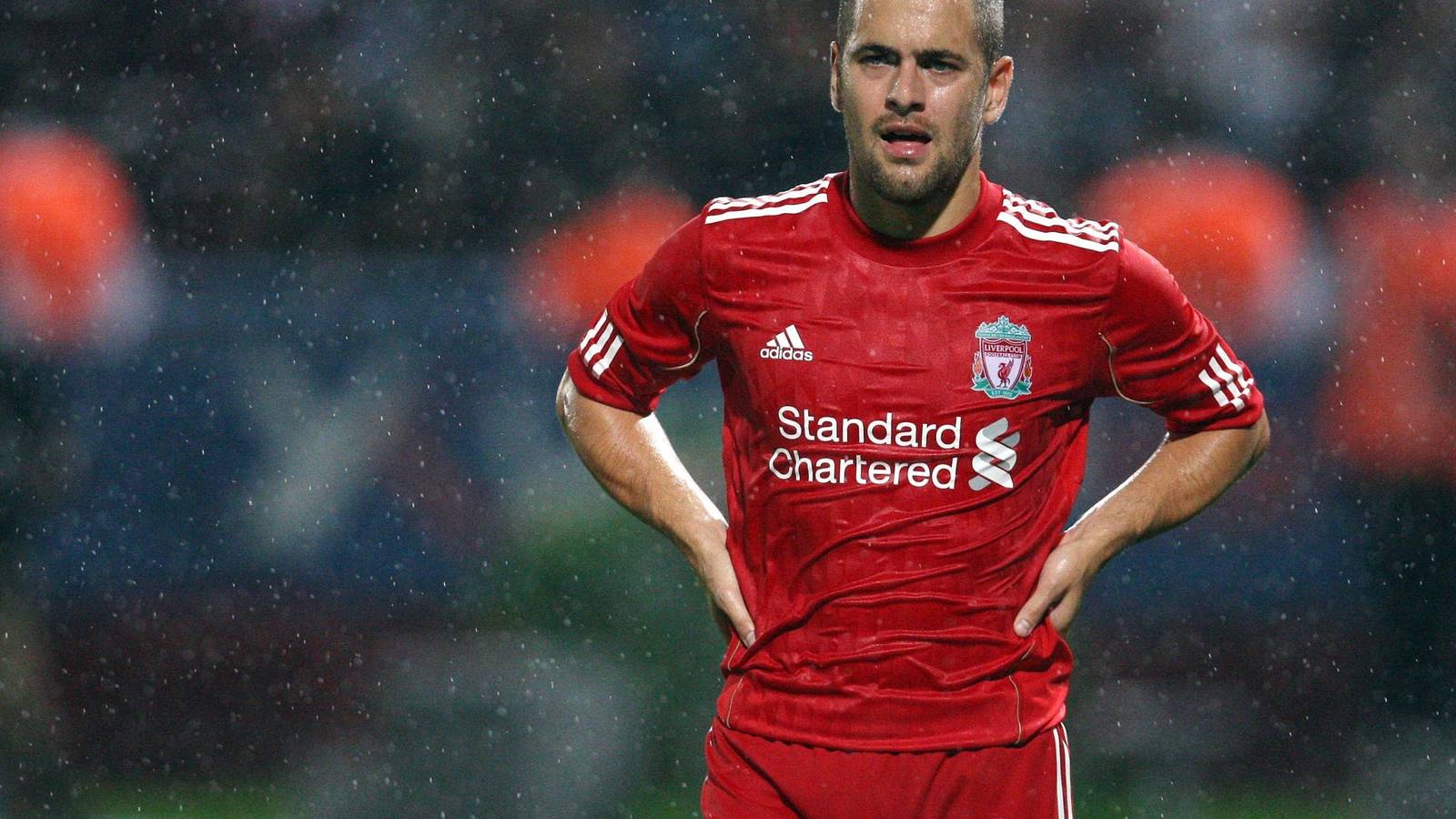 Liverpool fans slate Joe Cole