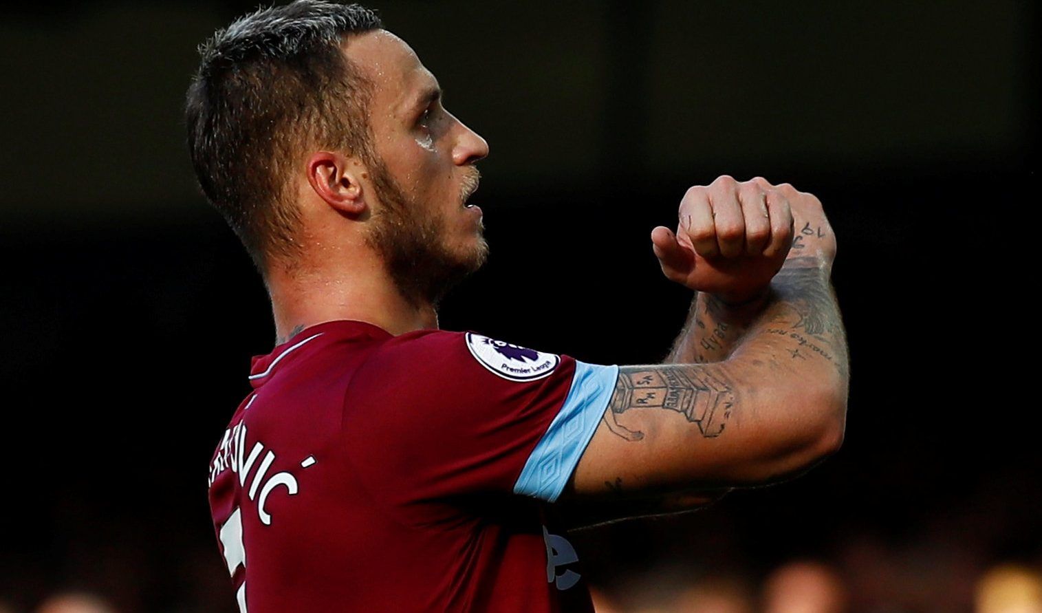 Soccer Football - Premier League - Everton v West Ham United - Goodison Park, Liverpool, Britain - September 16, 2018  West Ham's Marko Arnautovic celebrates scoring their third goal   Action Images via Reuters/Jason Cairnduff  EDITORIAL USE ONLY. No use with unauthorized audio, video, data, fixture lists, club/league logos or 