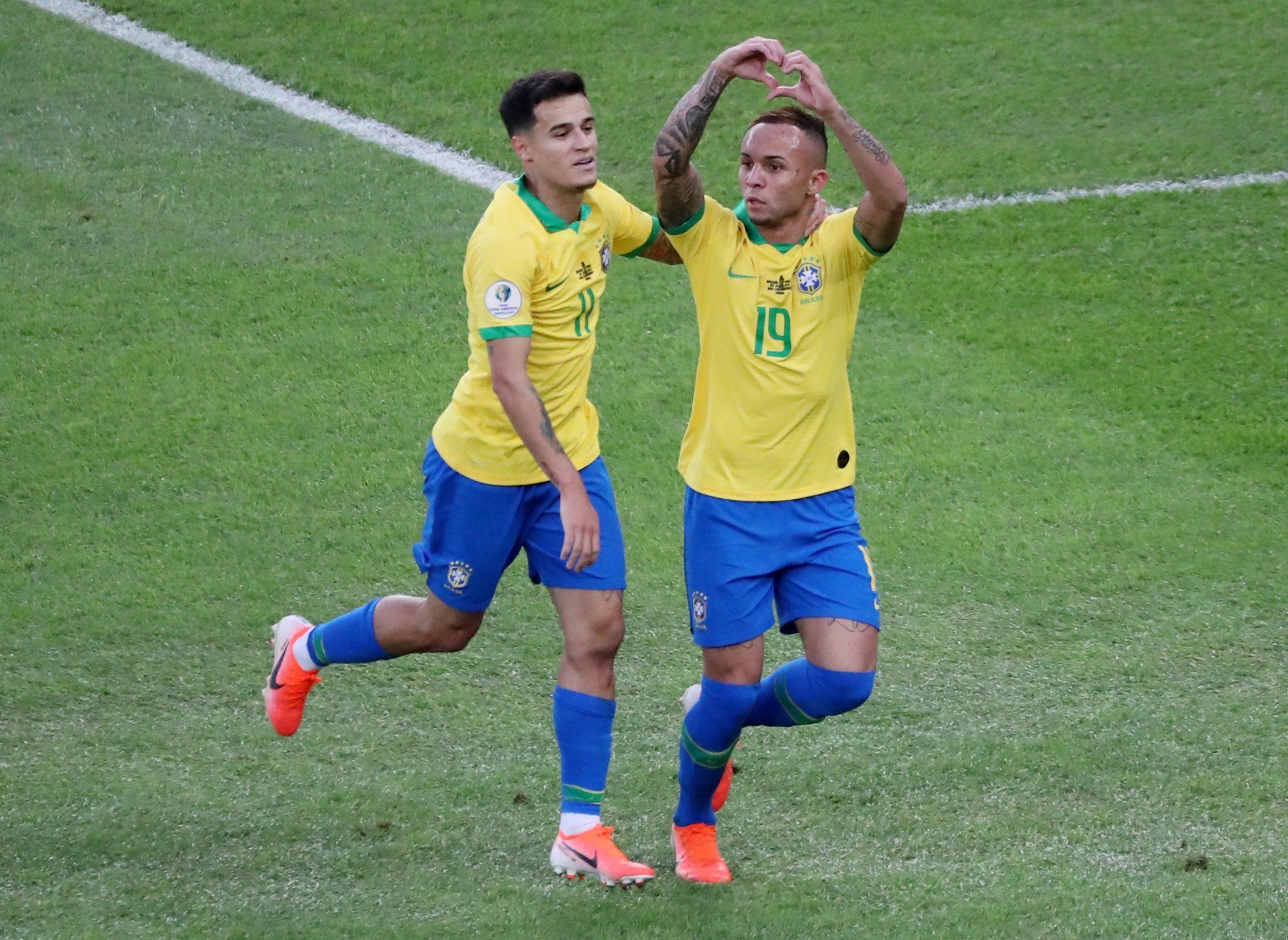 Everton celebrates scoring for Brazil
