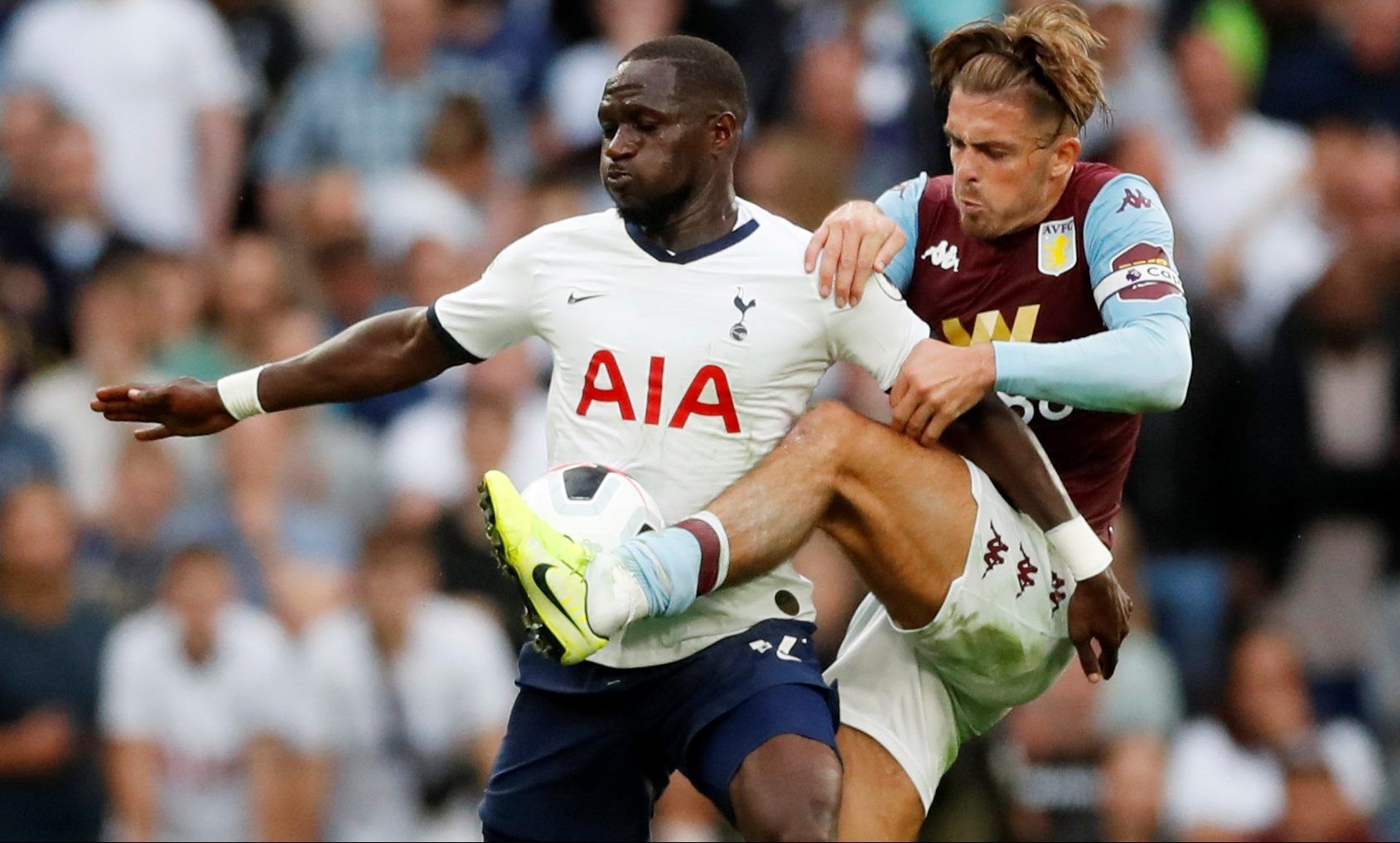 Soccer Football - Premier League - Tottenham Hotspur v Aston Villa - Tottenham Hotspur Stadium, London, Britain - August 10, 2019  Tottenham Hotspur's Moussa Sissoko in action with Aston Villa's Jack Grealish   Action Images via Reuters/Matthew Childs  EDITORIAL USE ONLY. No use with unauthorized audio, video, data, fixture lists, club/league logos or 