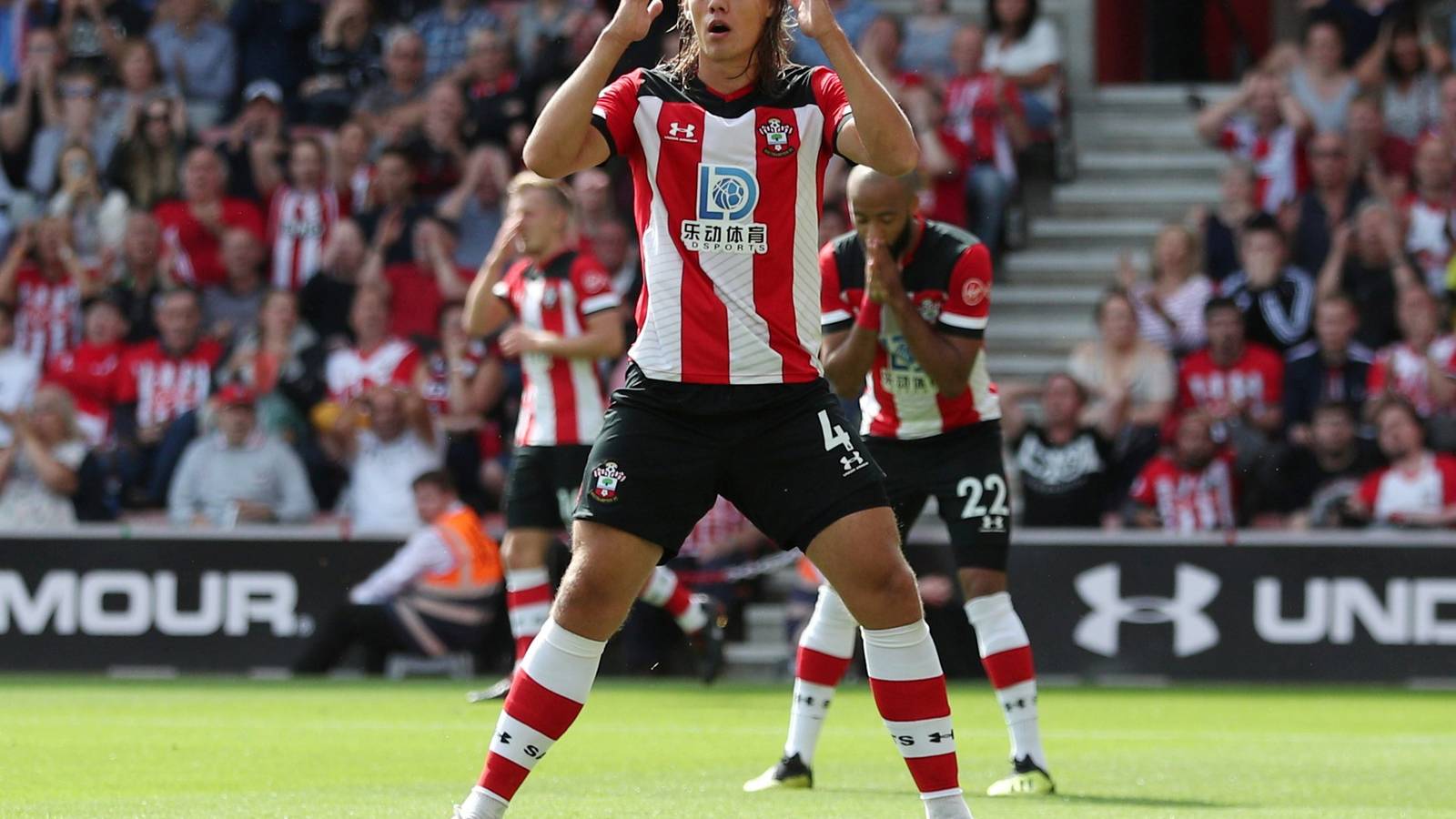 Southampton fans slam Jannik Vestergaard for his performance against ...