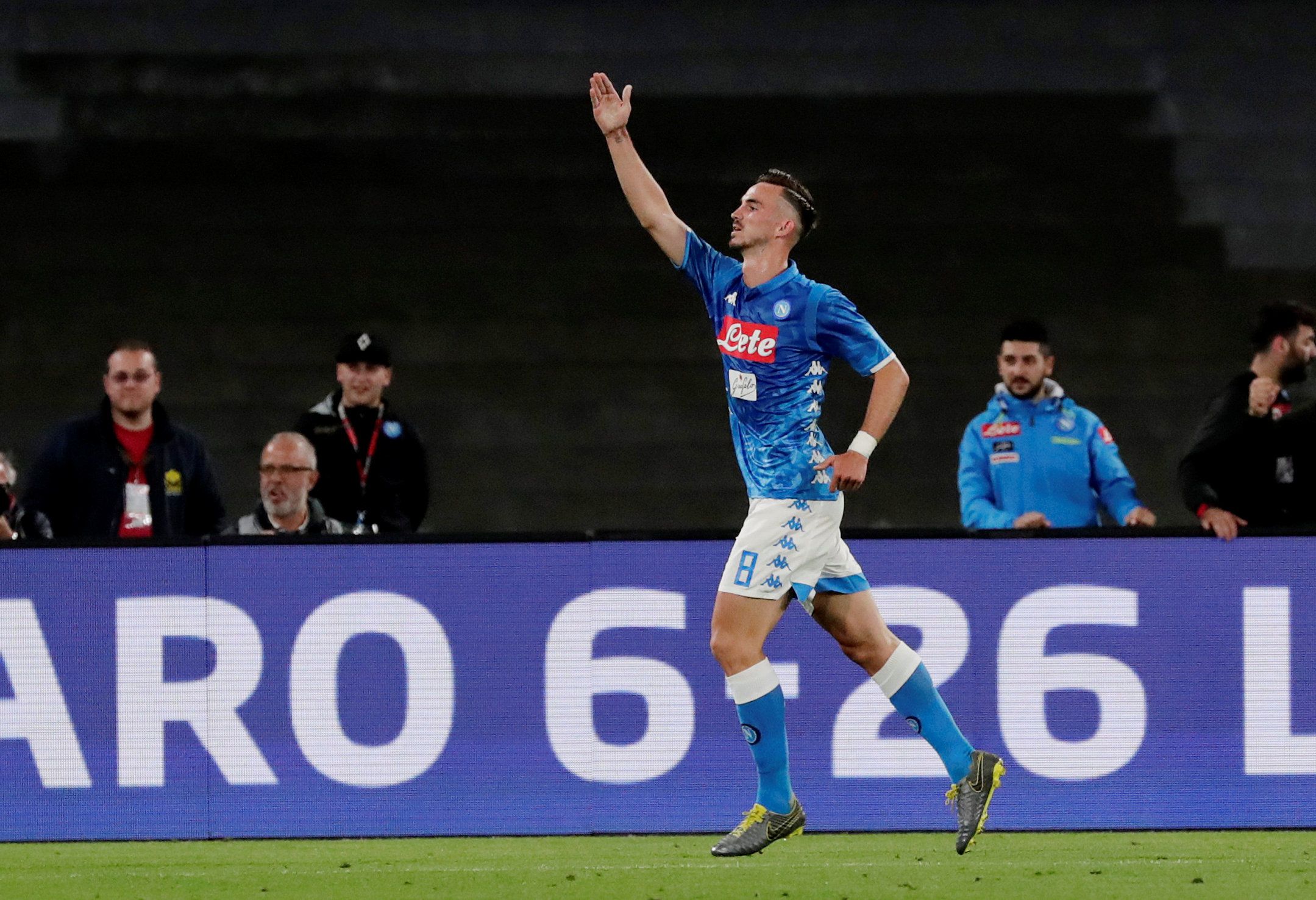 Soccer Football - Serie A - Napoli v Inter Milan - Stadio San Paolo, Naples, Italy - May 19, 2019   Napoli's Fabian Ruiz celebrates scoring their third goal    REUTERS/Ciro De Luca