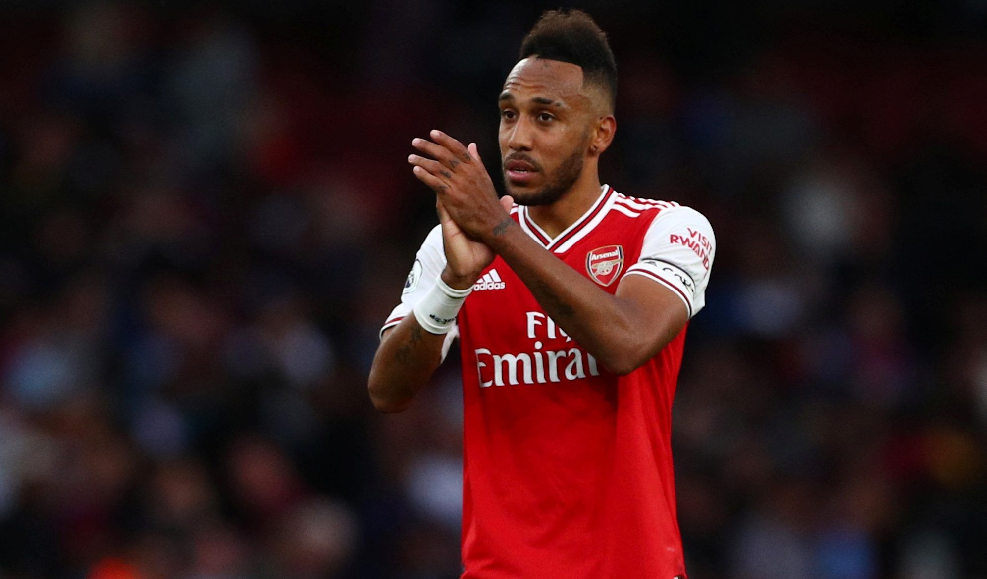 Soccer Football - Premier League - Arsenal v Aston Villa - Emirates Stadium, London, Britain - September 22, 2019  Arsenal's Pierre-Emerick Aubameyang celebrates after the match   REUTERS/Hannah McKay  EDITORIAL USE ONLY. No use with unauthorized audio, video, data, fixture lists, club/league logos or 