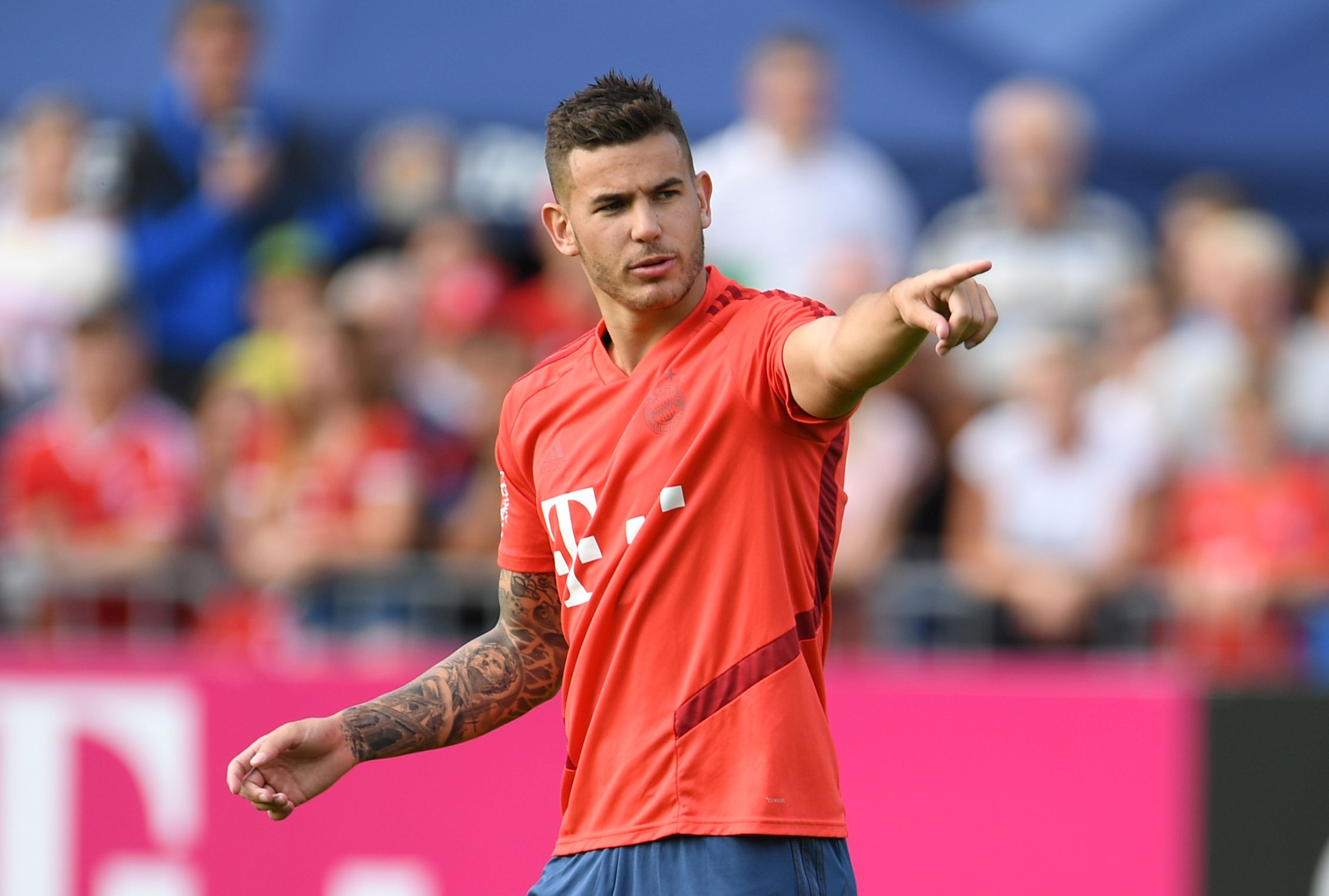  Lucas Hernandez during a match, he suffered an ACL injury during the match.
