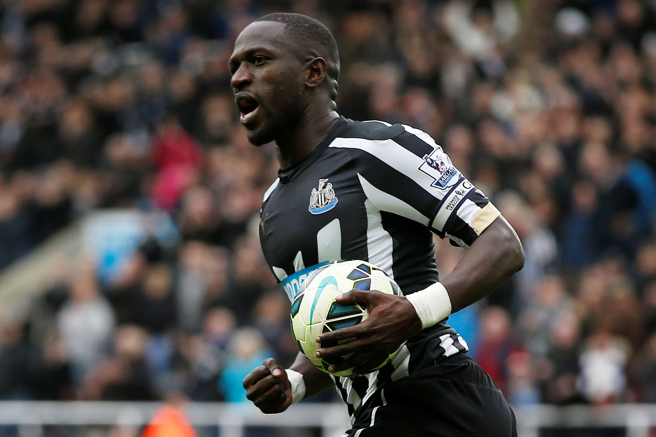 Football - Newcastle United v Arsenal - Barclays Premier League - St James' Park - 21/3/15Newcastle's Moussa Sissoko celebrates scoring their first goal. REUTERS/Andrew Yates/FilesLivepic EDITORIAL USE ONLY. No use with unauthorized audio, video, data, fixture lists, club/league logos or 