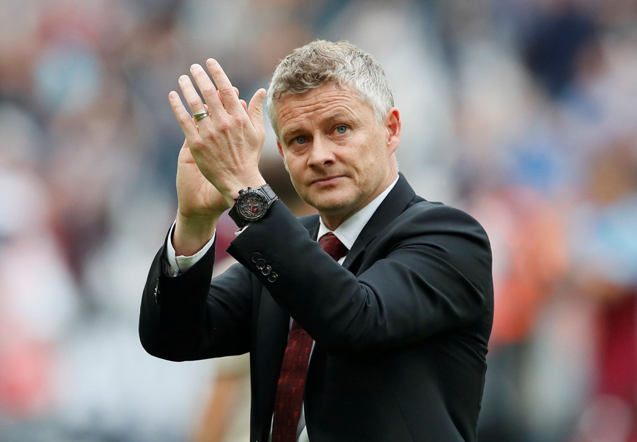 Soccer Football - Premier League - West Ham United v Manchester United - London Stadium, London, Britain - September 22, 2019  Manchester United manager Ole Gunnar Solskjaer applauds the fans after the match   REUTERS/David Klein  EDITORIAL USE ONLY. No use with unauthorized audio, video, data, fixture lists, club/league logos or 