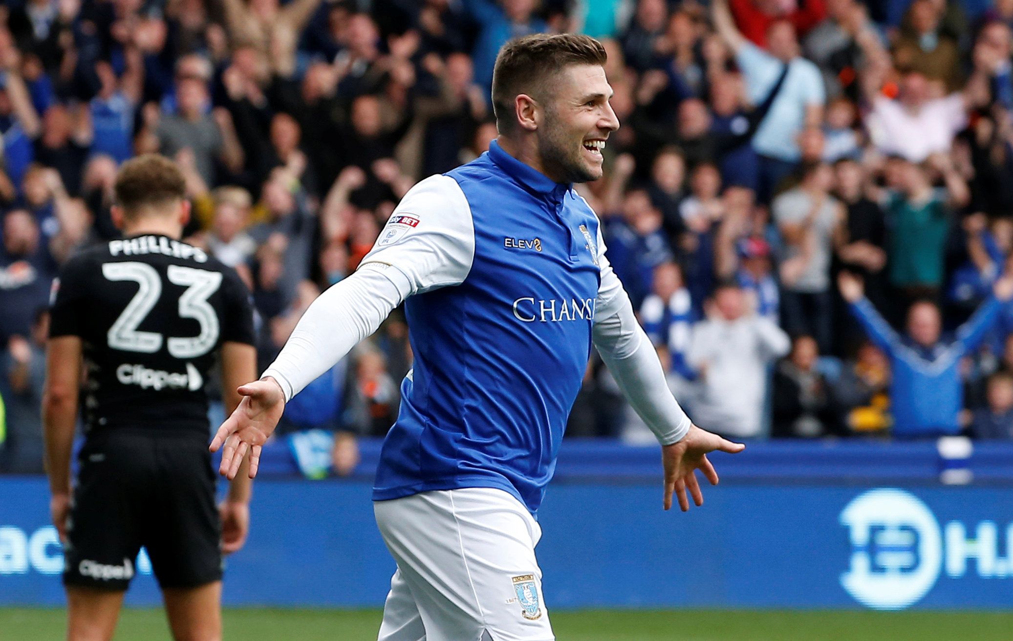 Soccer Football - Championship - Sheffield Wednesday vs Leeds United - Hillsborough, Sheffield, Britain - October 1, 2017   Sheffield Wednesday's Gary Hooper celebrates after he scores his sides first goal   Action Images/Craig Brough  EDITORIAL USE ONLY. No use with unauthorized audio, video, data, fixture lists, club/league logos or 